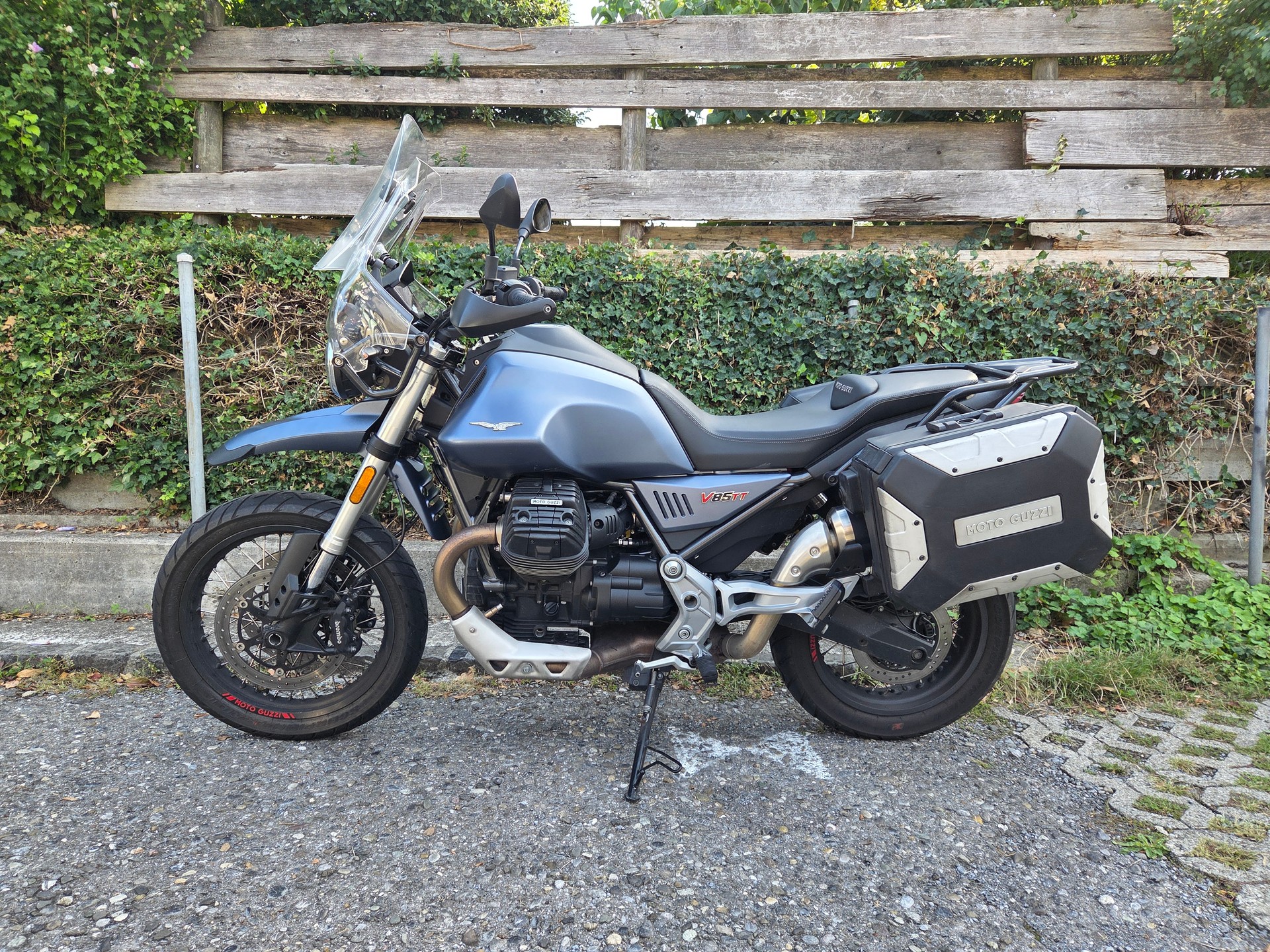 MOTO GUZZI V85 TT 850 ABS