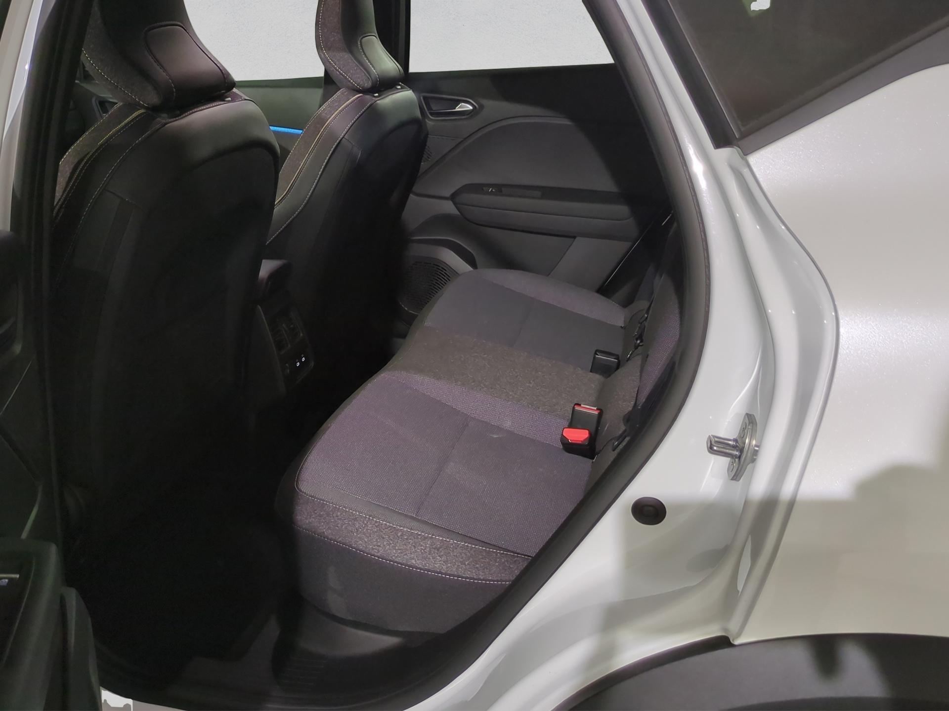 RENAULT Captur 1.8 E-Tech 160 Techno DHT-image-14
