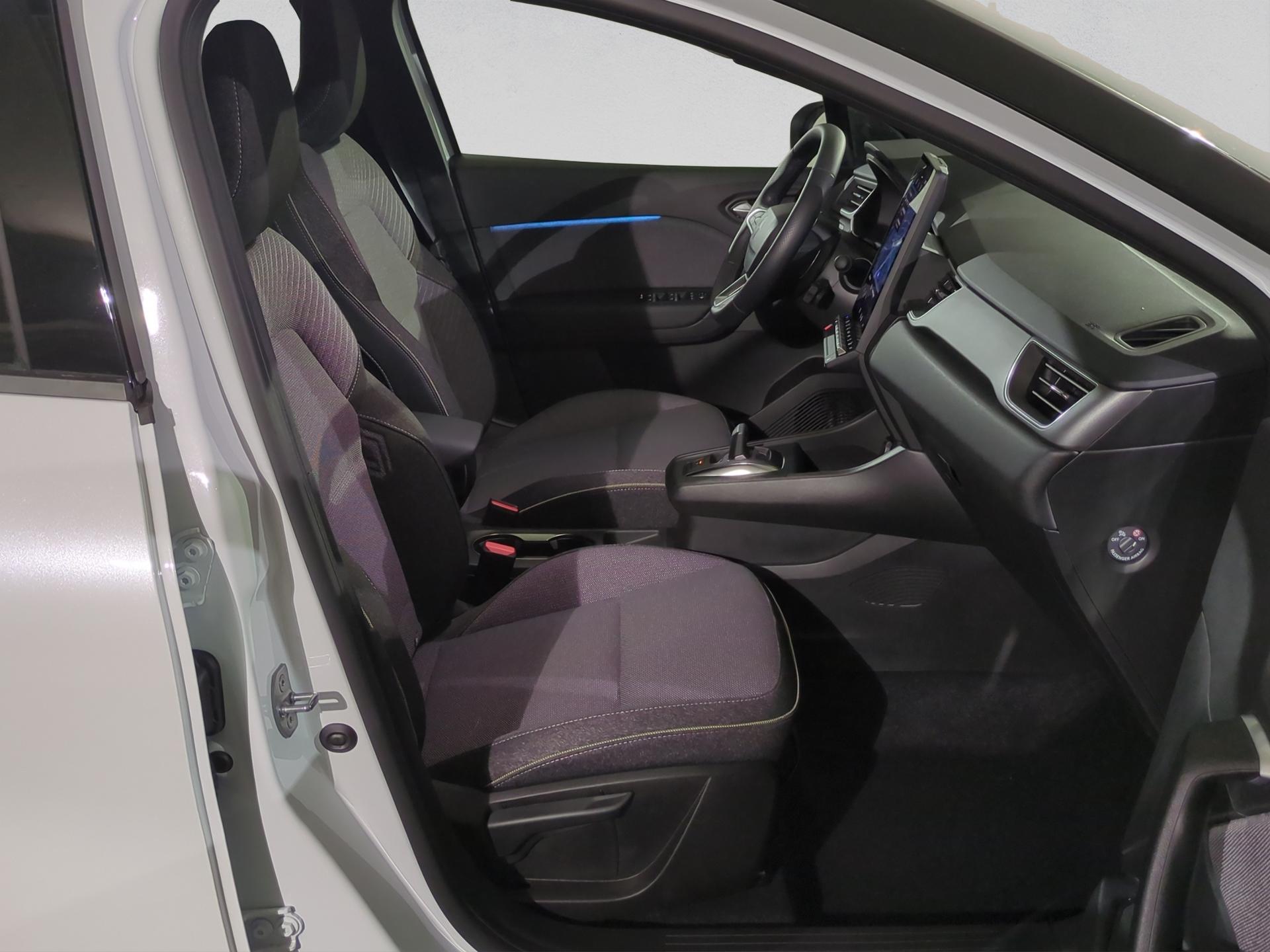 RENAULT Captur 1.8 E-Tech 160 Techno DHT-image-16