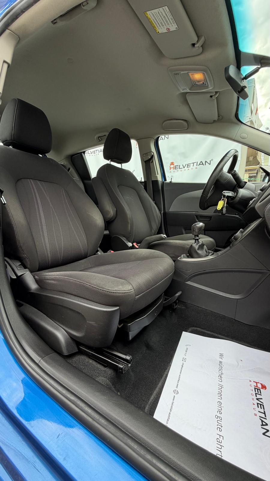 CHEVROLET Aveo 1.6 LTZ-image-12
