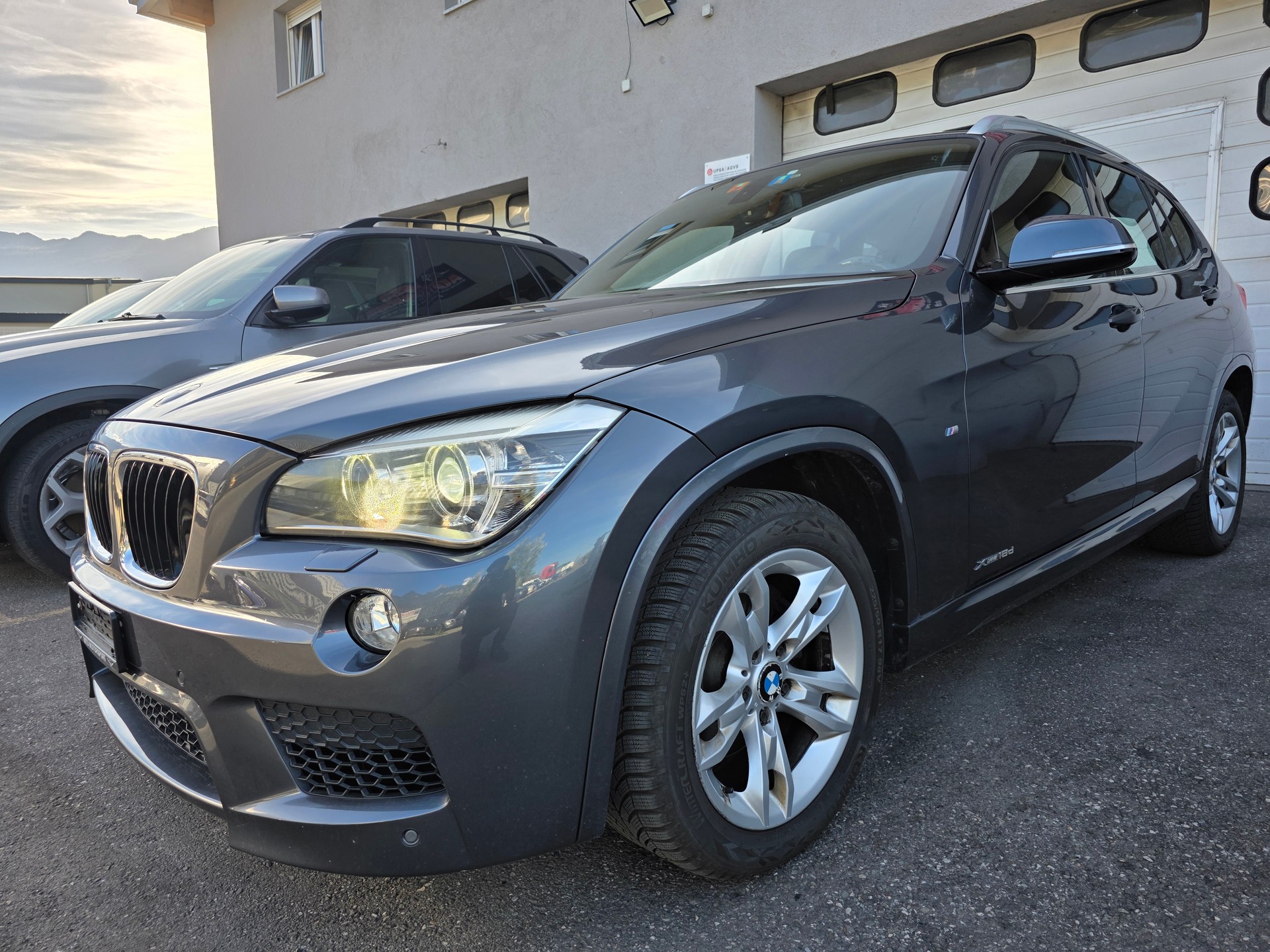 BMW X1 xDrive 18d Sport Line-image-1