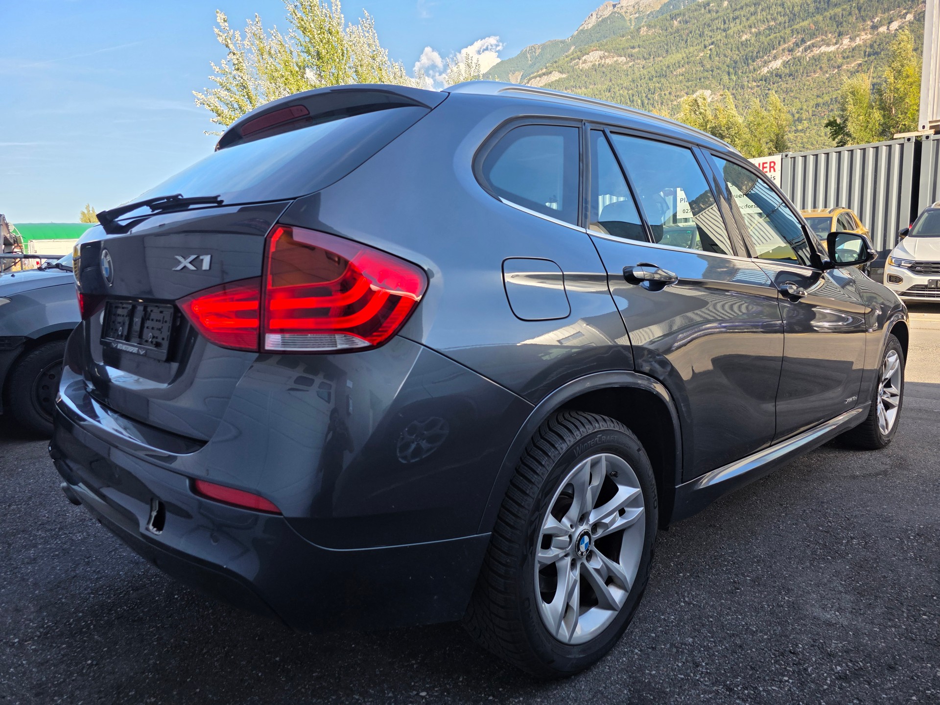 BMW X1 xDrive 18d Sport Line-image-3