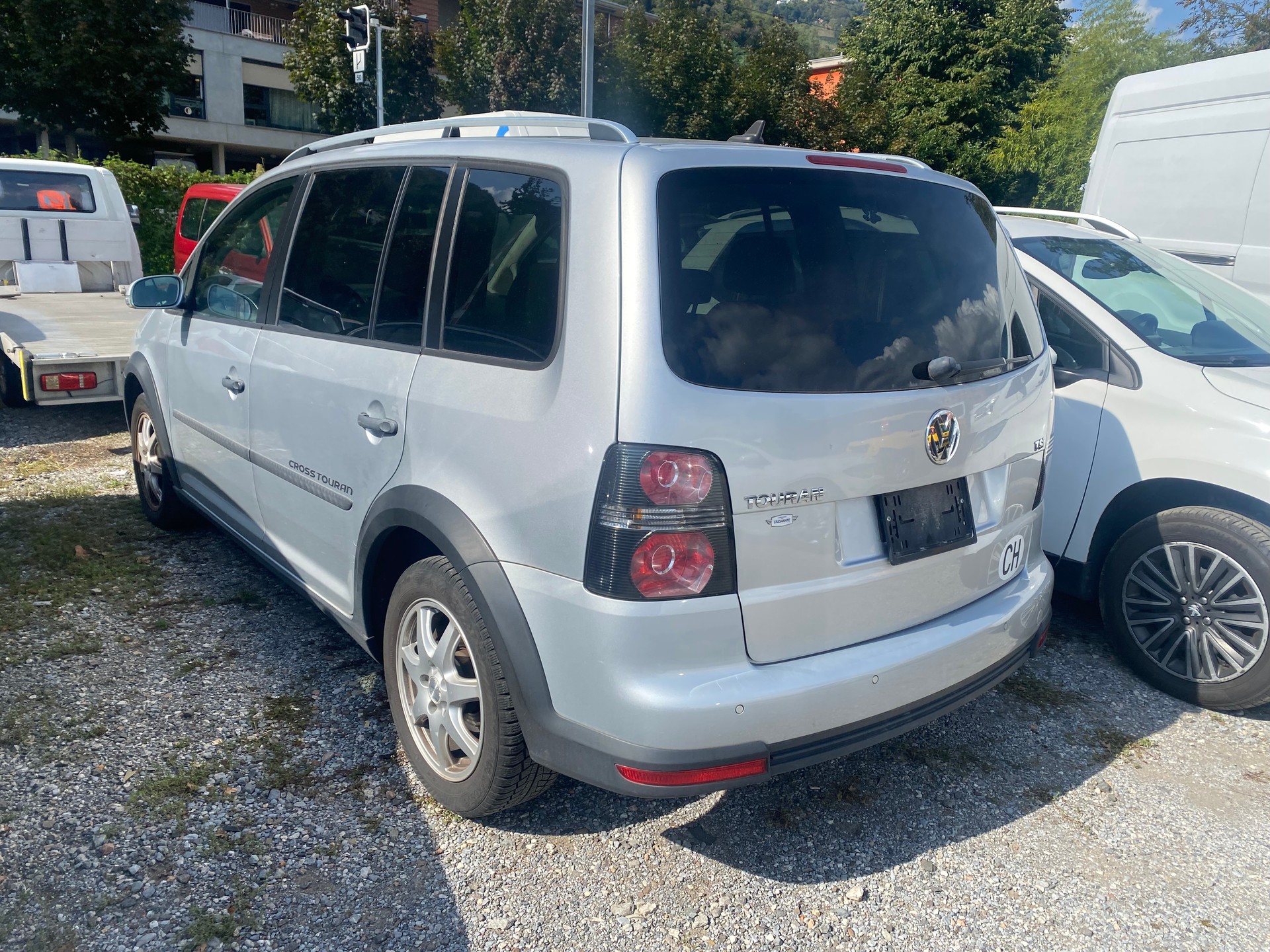 VW TOURAN-image-7