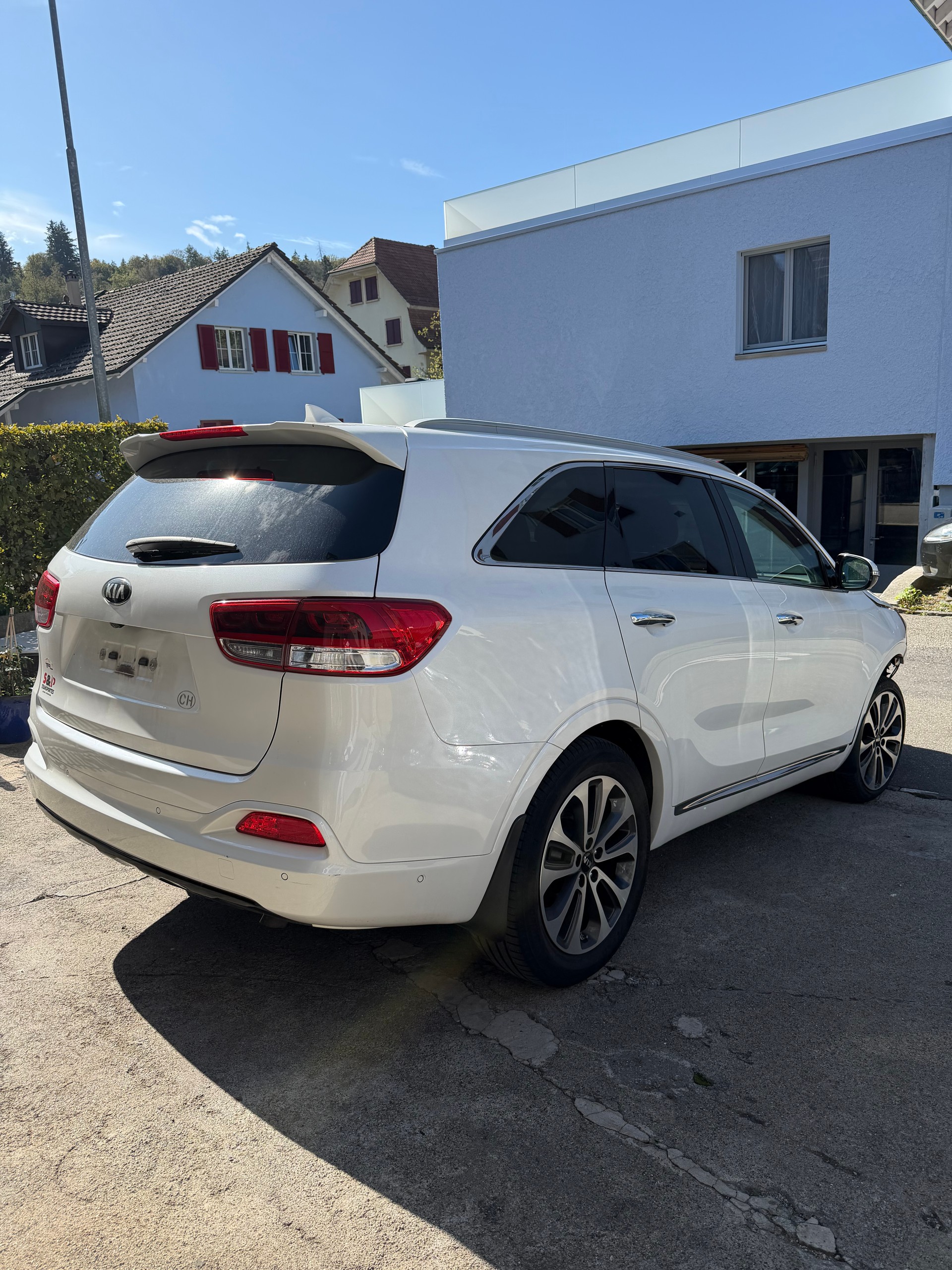 KIA Sorento 2.2 CRDI Style 7P. Automatic-image-3