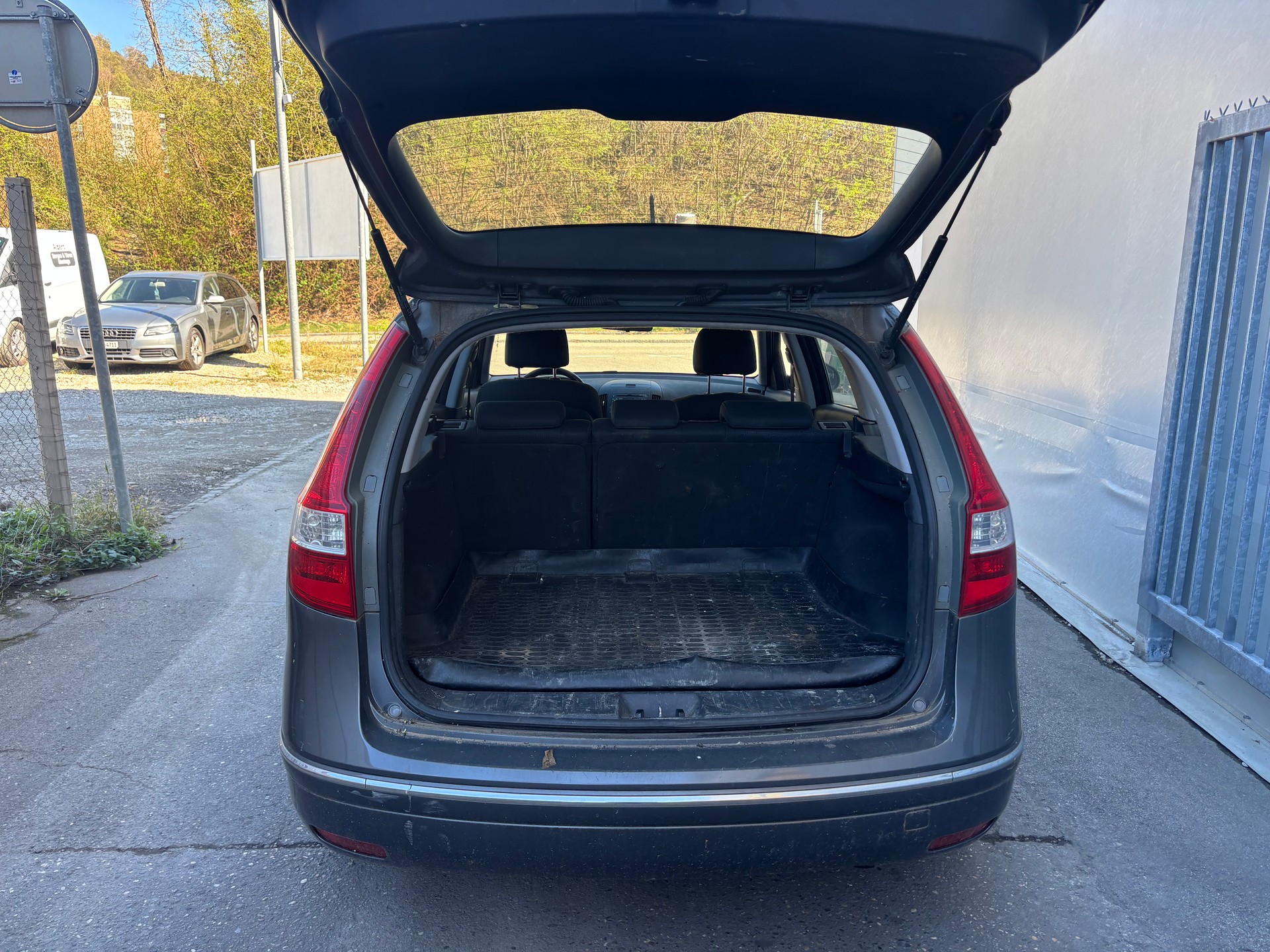 HYUNDAI i30 Wagon 1.6 Style-image-6