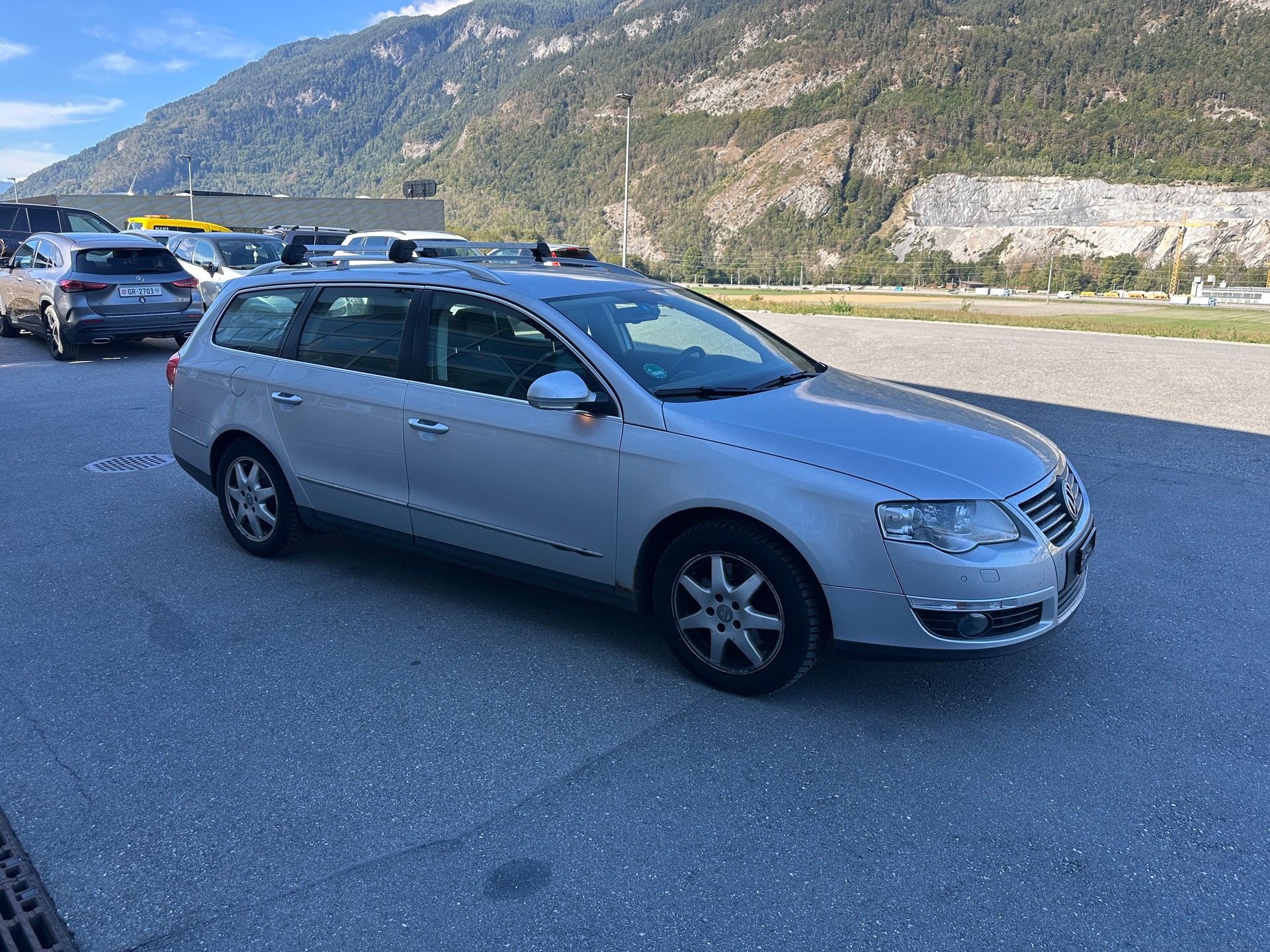 VW PASSAT-image-8