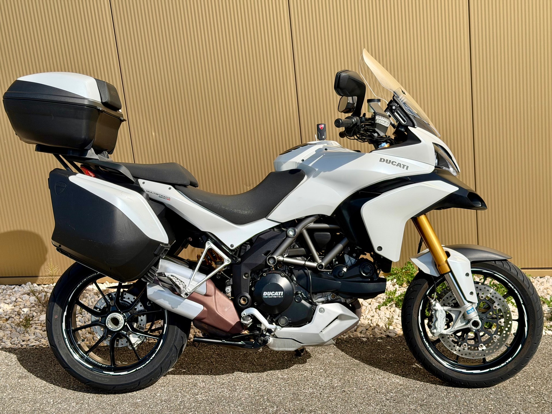 DUCATI Multistrada 1200 S Touring ABS-showroom-element-3