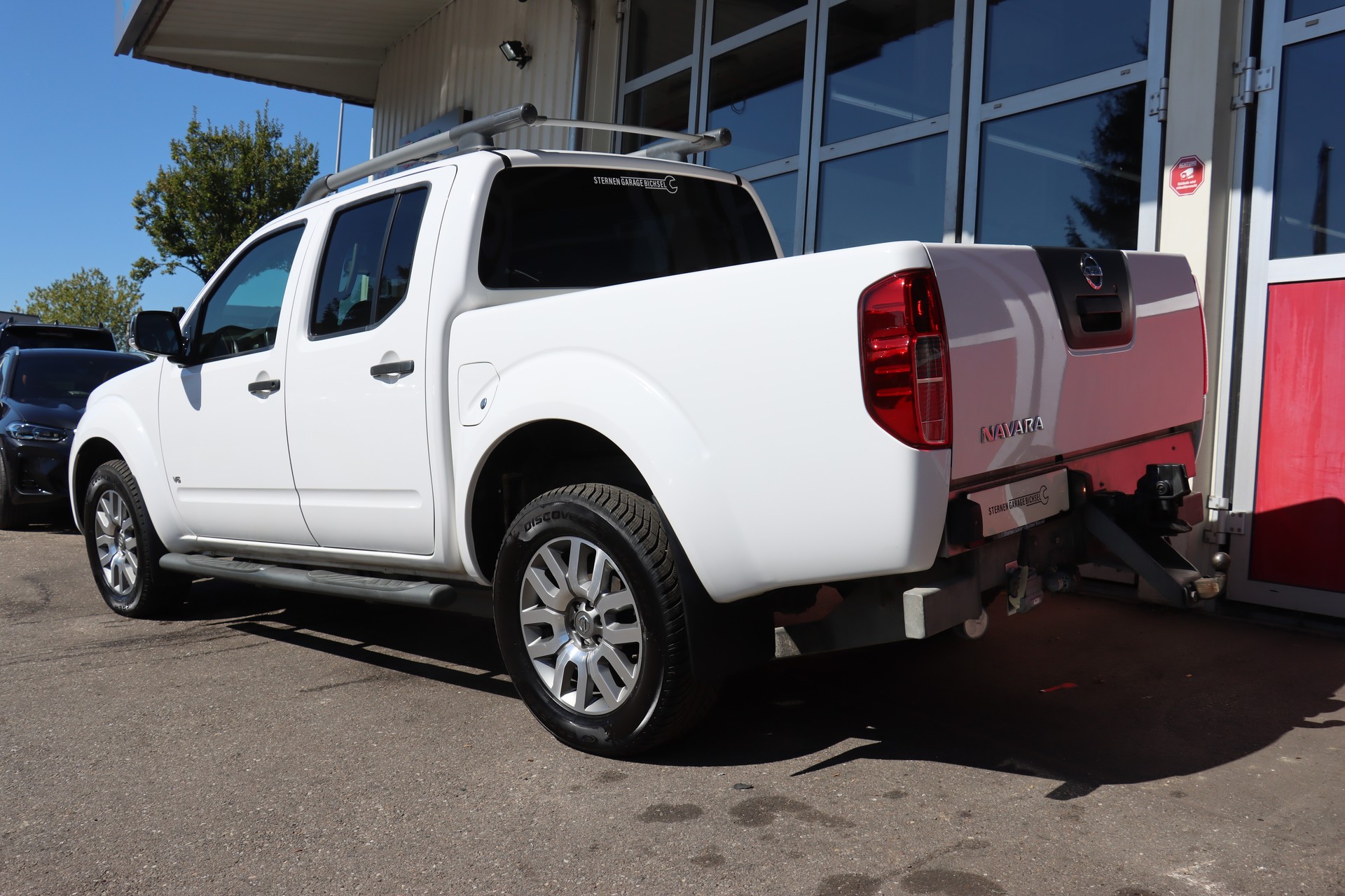 NISSAN Navara V6 Double Cab LE 3.0 dCi 4WD LB Automat-image-5