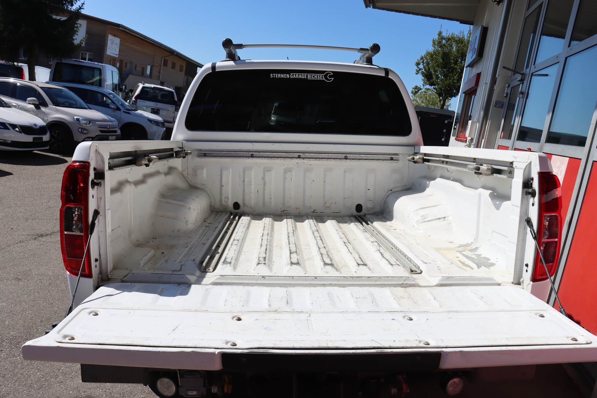NISSAN Navara V6 Double Cab LE 3.0 dCi 4WD LB Automat-image-8