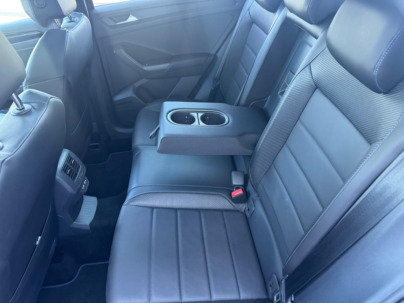 VW T-Roc 2.0 TSI R DSG 4Motion-image-7