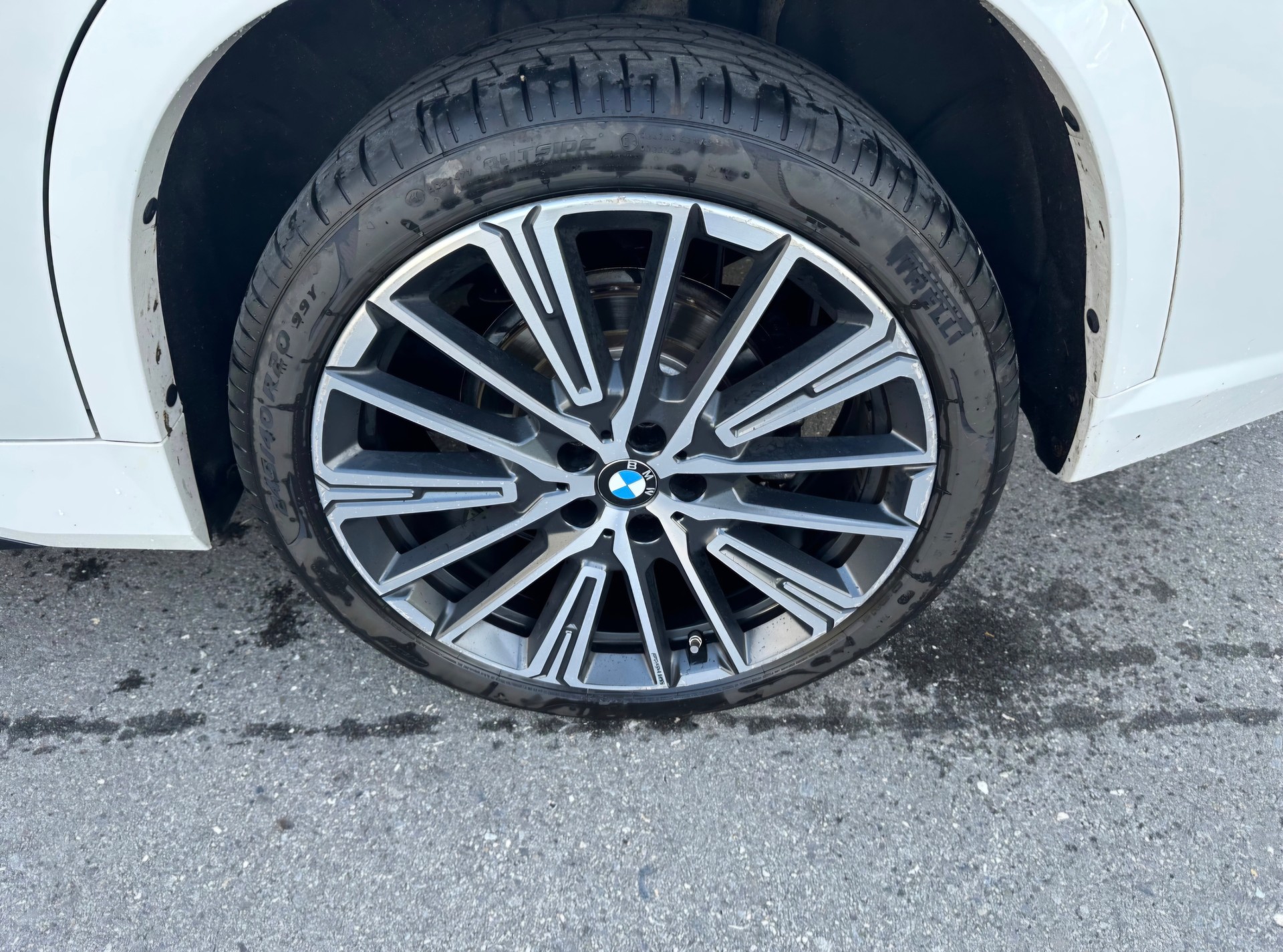 BMW 23i xDrive-image-7