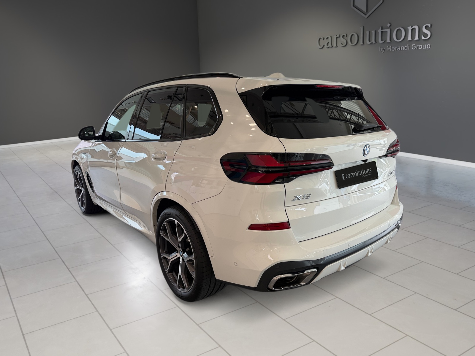 BMW X5 xDrive 50e M Sport Steptronic-showroom-element-2