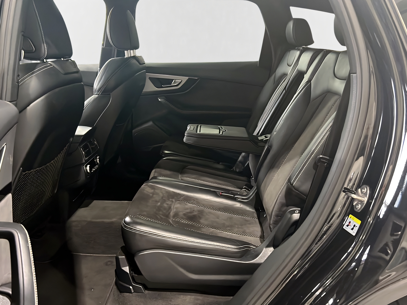 AUDI Q7 3.0 TDI quattro tiptronic**Ab Platz für Export**-image-9
