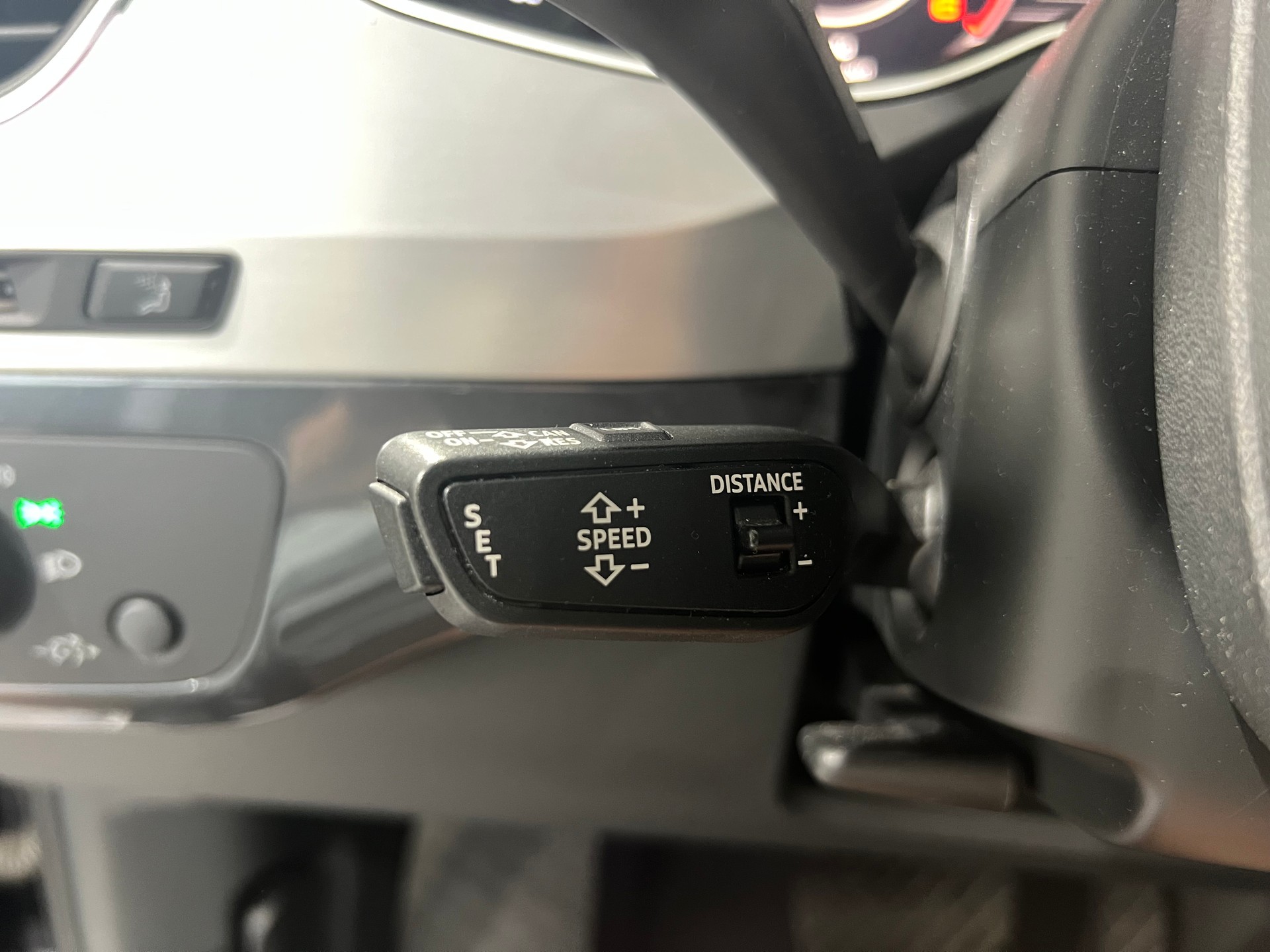 AUDI Q7 3.0 TDI quattro tiptronic**Ab Platz für Export**-image-14