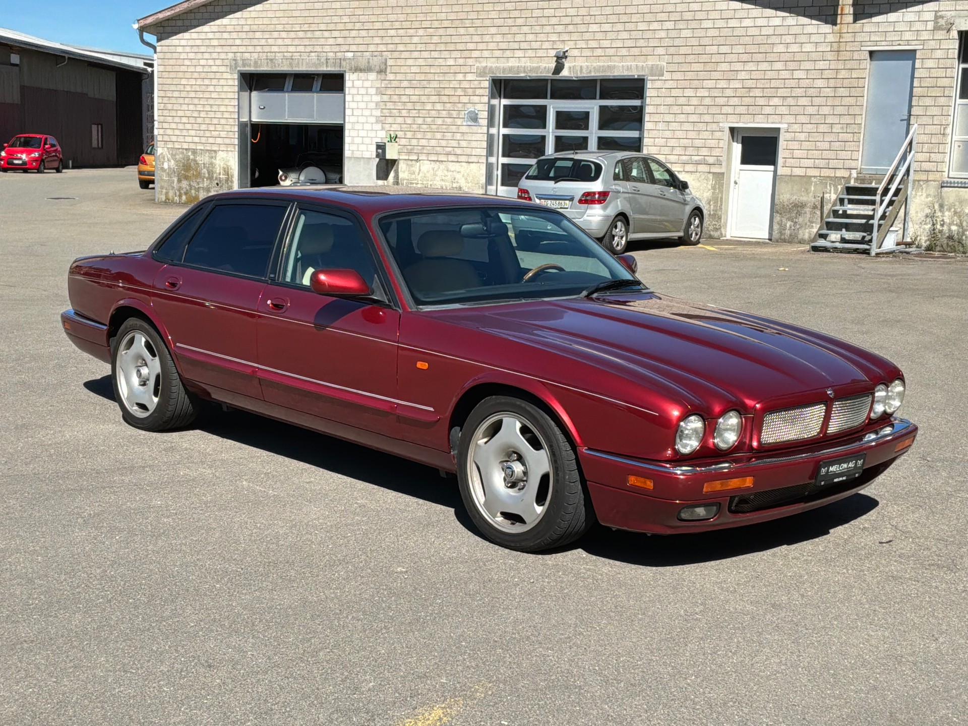 JAGUAR XJR 4.0 Supercharged-image-3