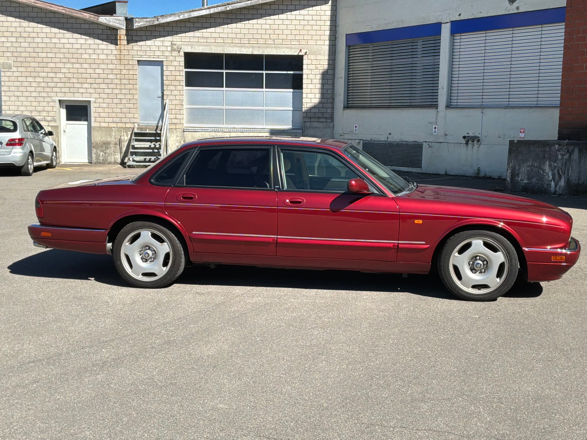 JAGUAR XJR 4.0 Supercharged-image-4