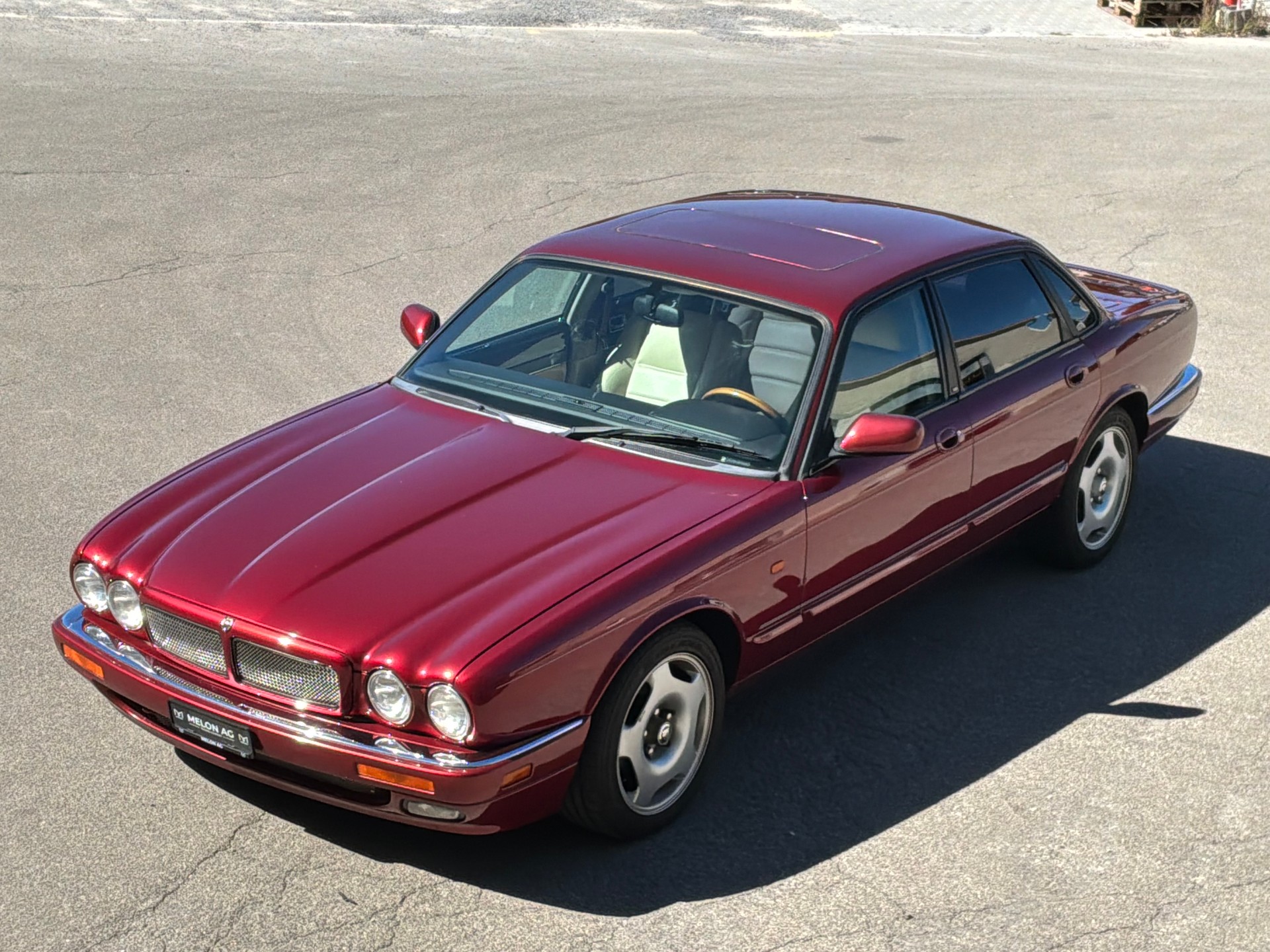 JAGUAR XJR 4.0 Supercharged-image-12