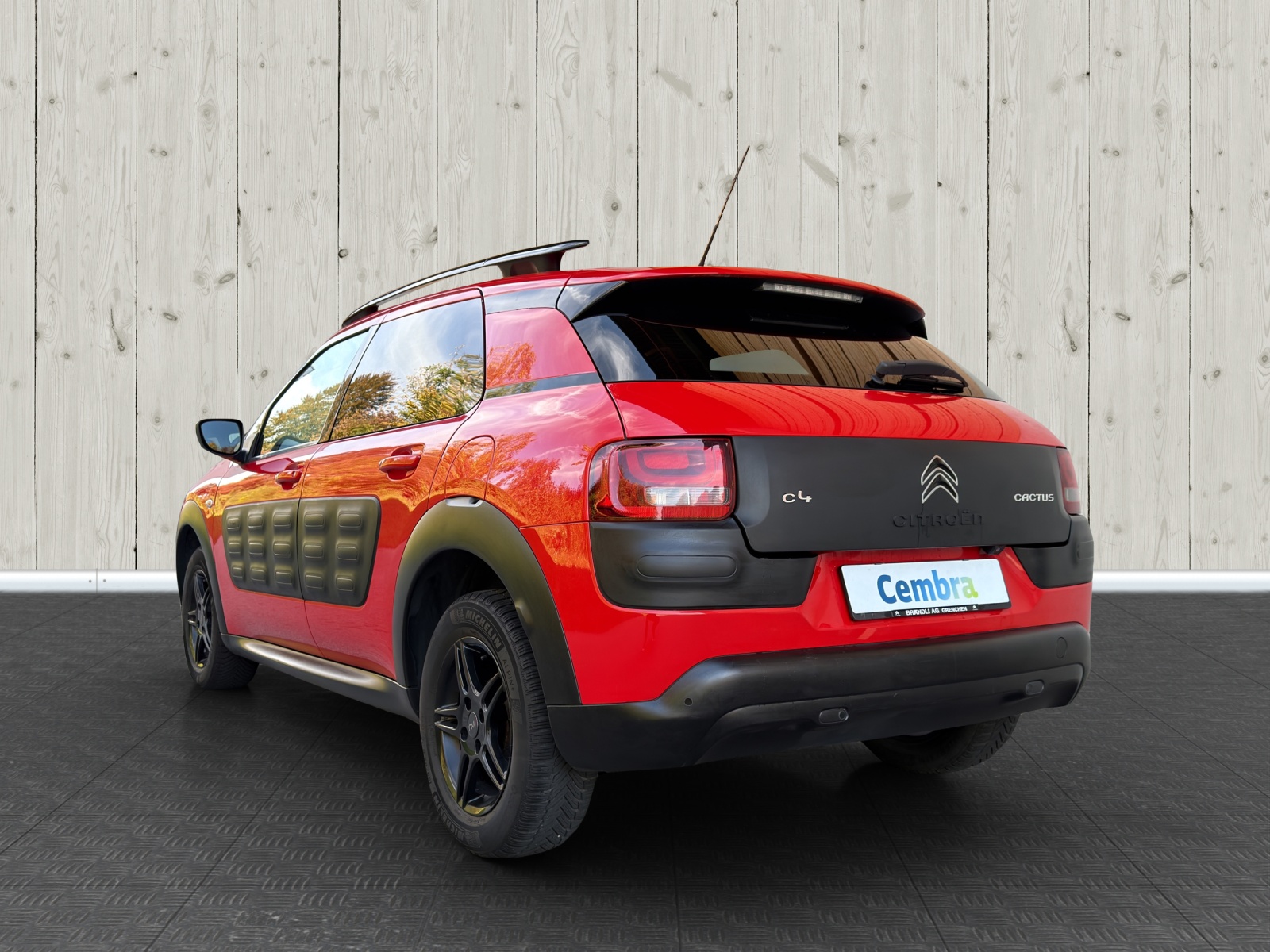 CITROEN C4 Cactus 1.2 VTi Shine Edition-image-4