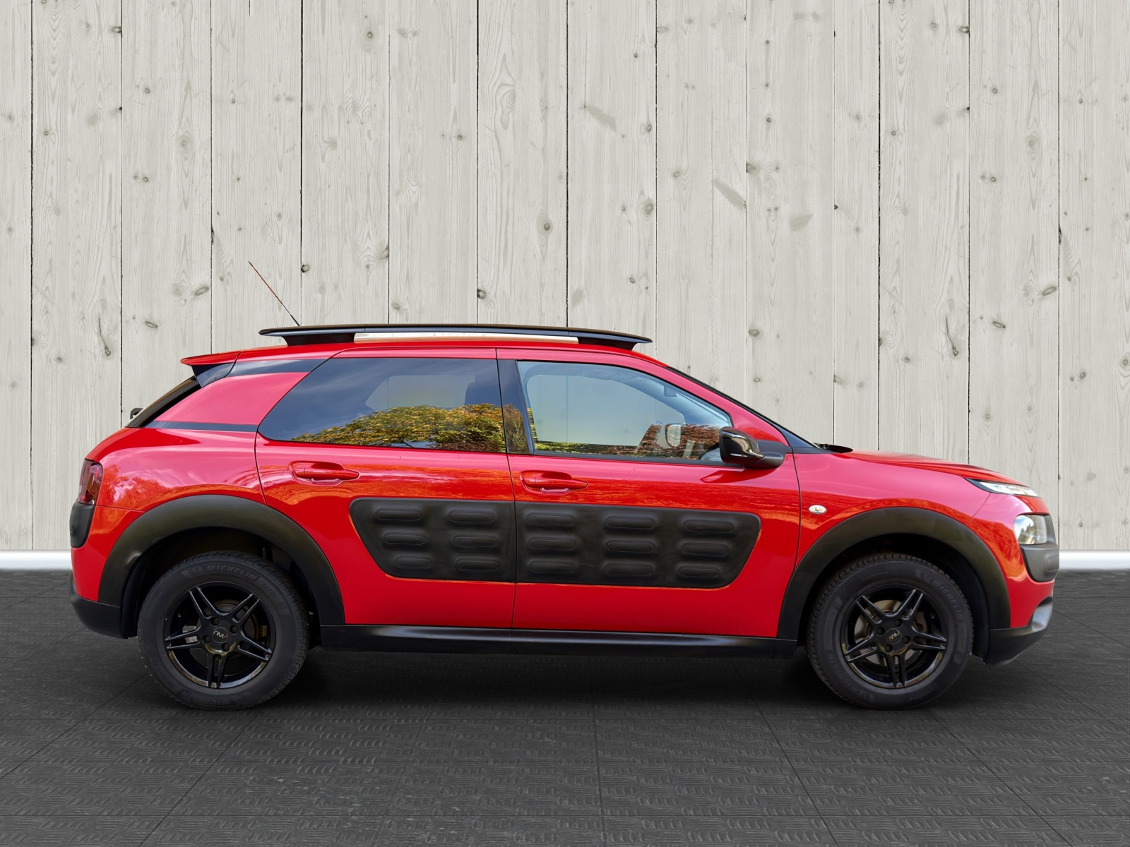 CITROEN C4 Cactus 1.2 VTi Shine Edition-image-7