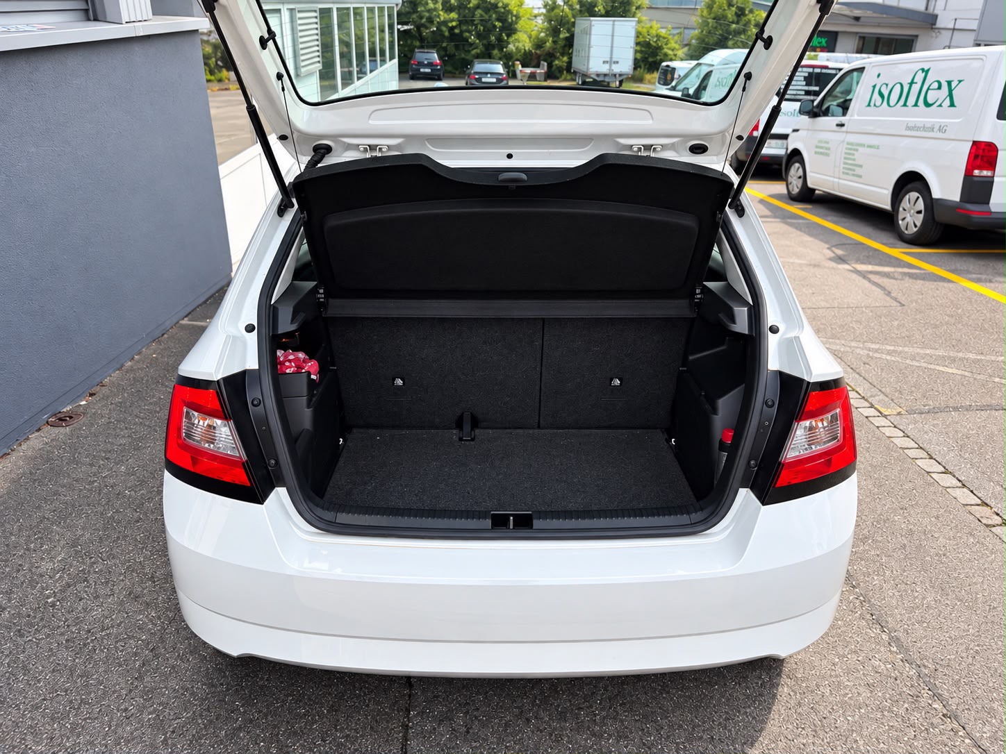 SKODA Fabia 1.2 TSI Ambition-image-5