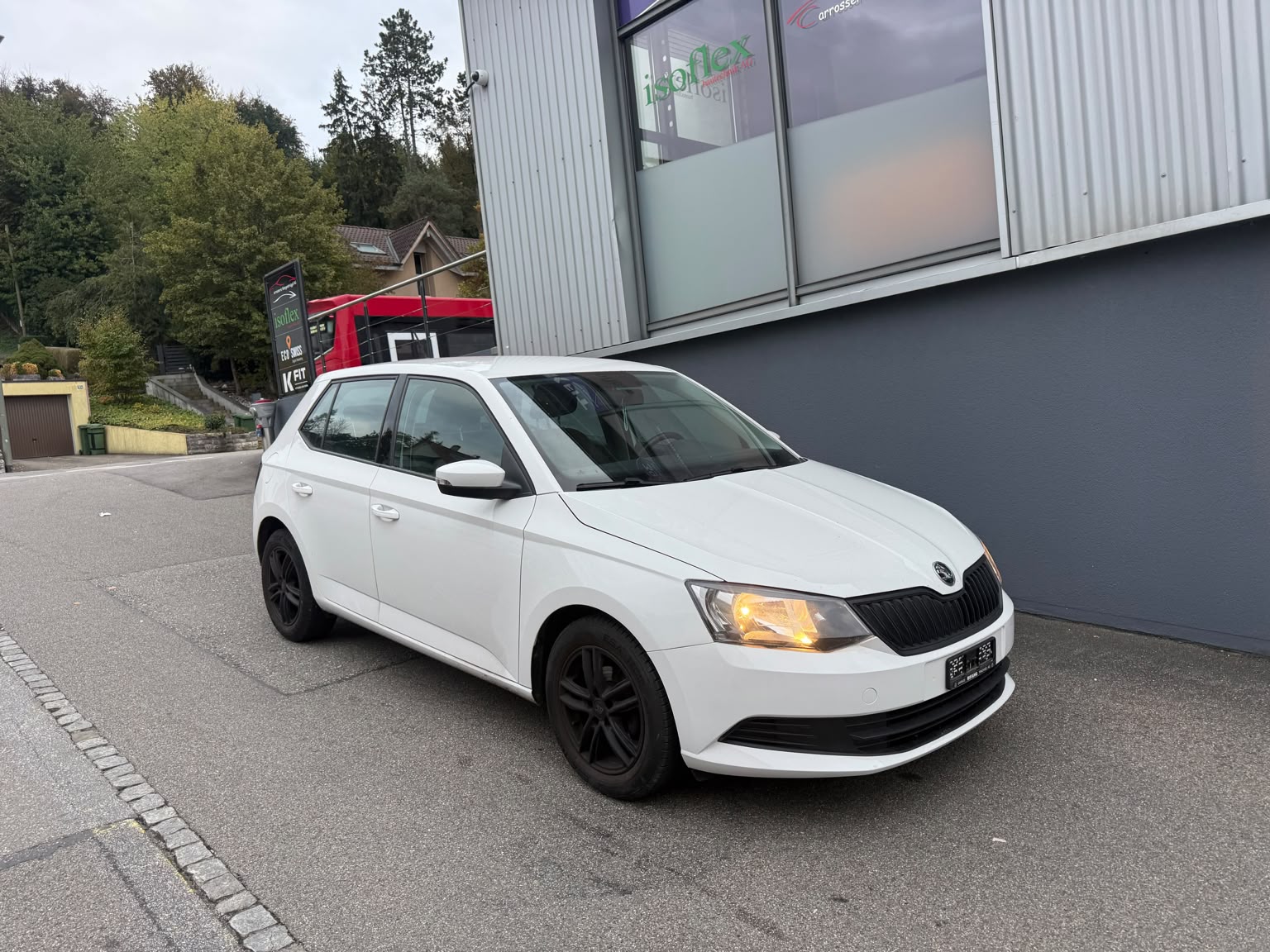SKODA Fabia 1.2 TSI Ambition-image-0