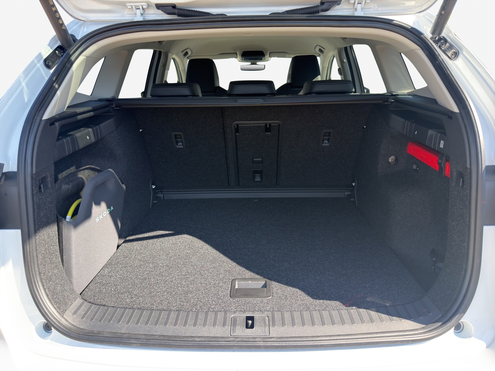 SKODA Enyaq 85x Dynamic 4x4-image-12