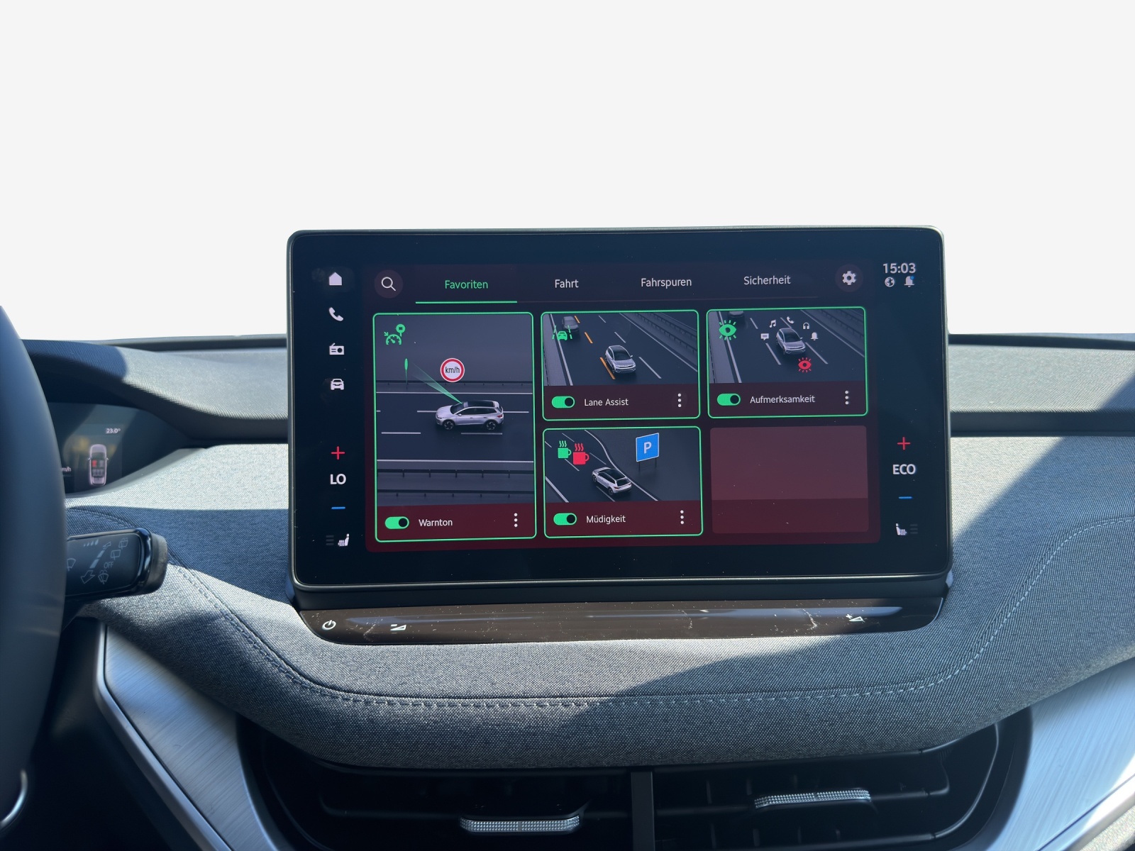 SKODA Enyaq 85x Dynamic 4x4-image-15