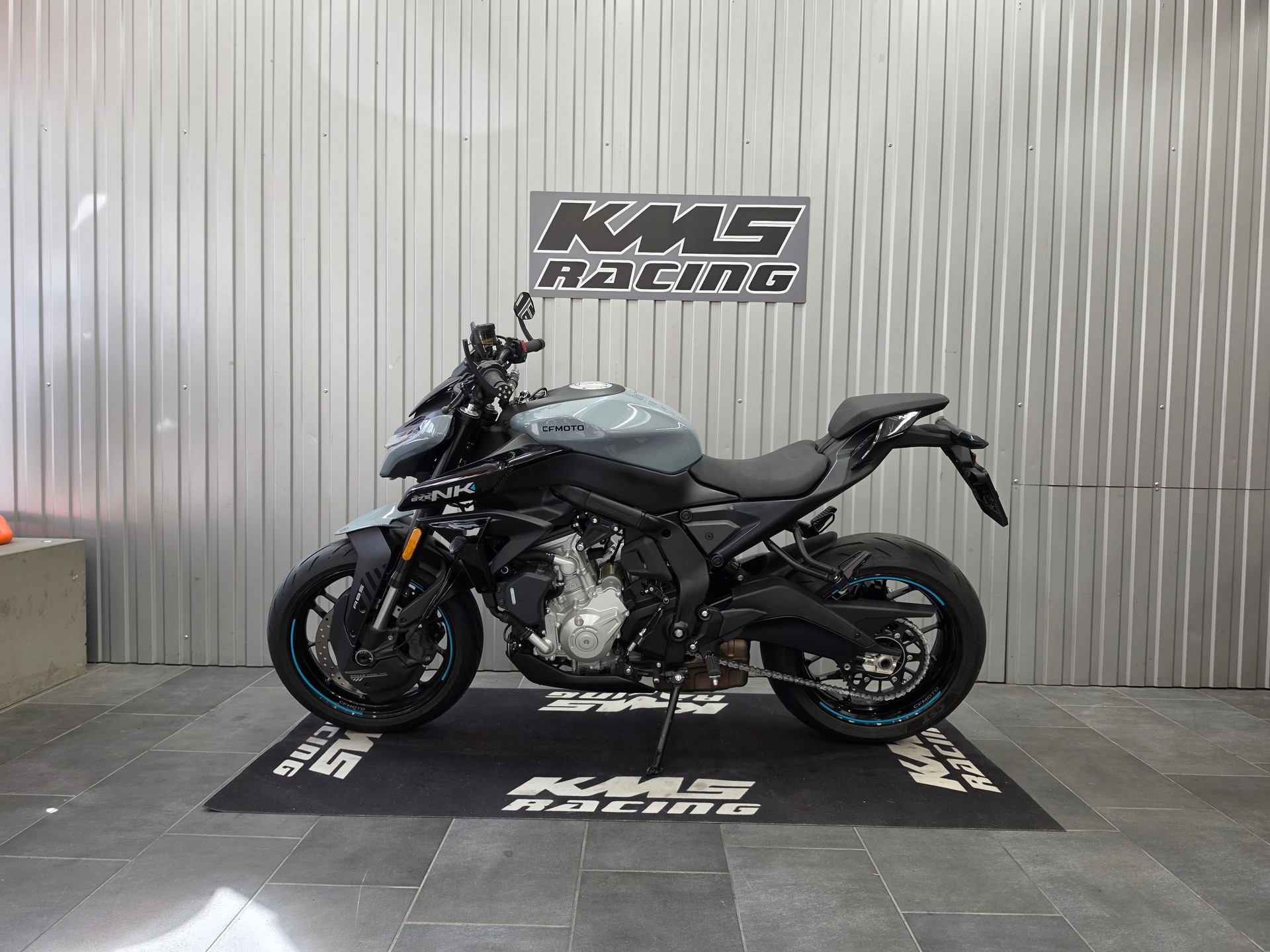 CF MOTO 675NK-showroom-element-3