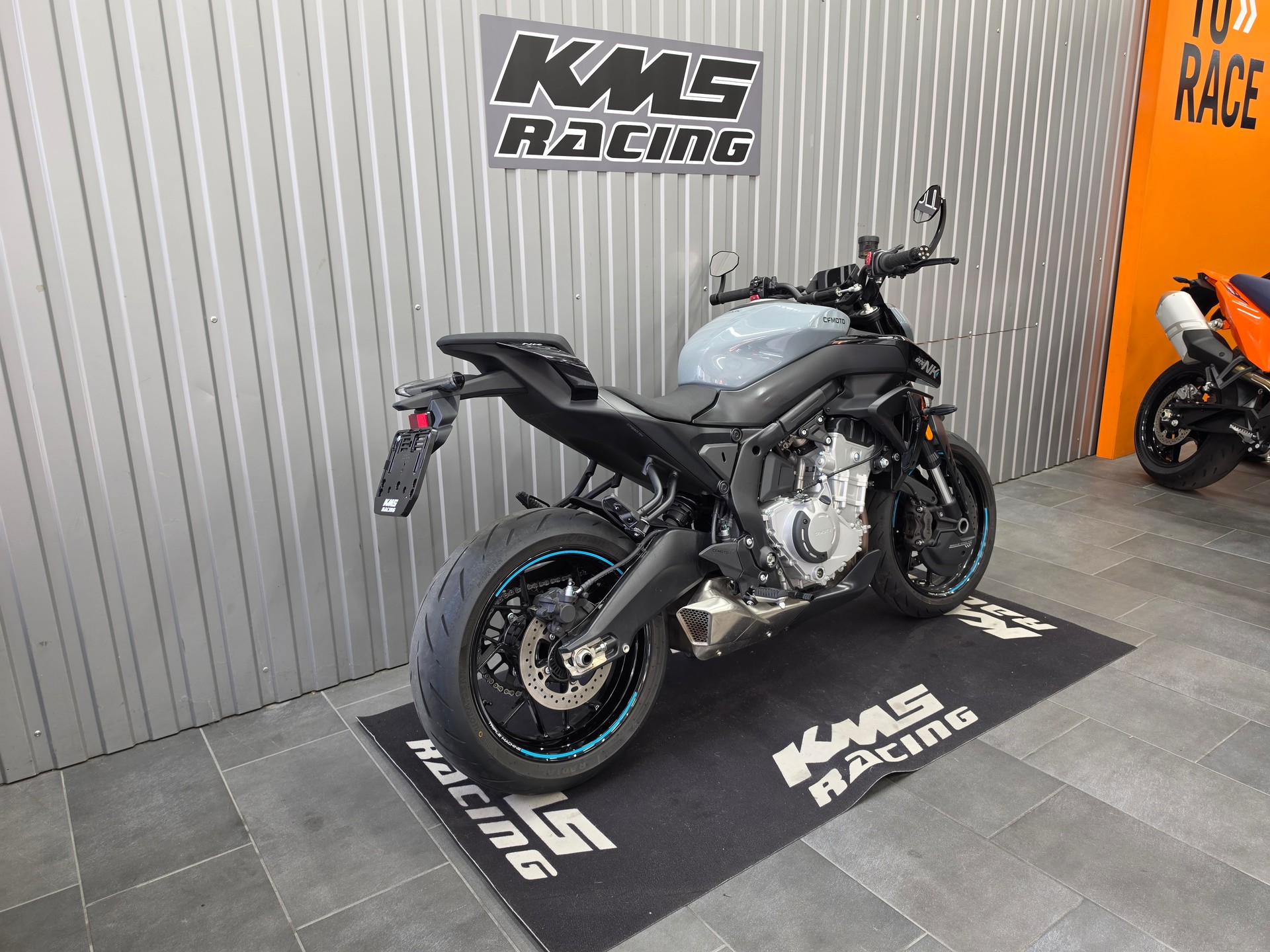 CF MOTO 675NK-showroom-element-2