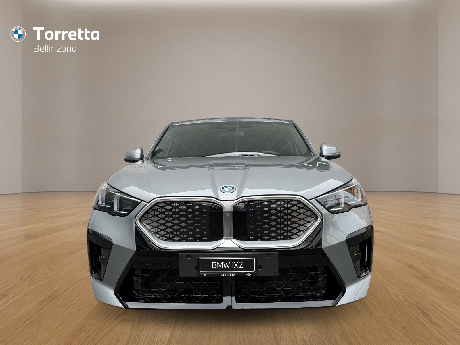 BMW iX2 eDrive 20 M Sport-image-7