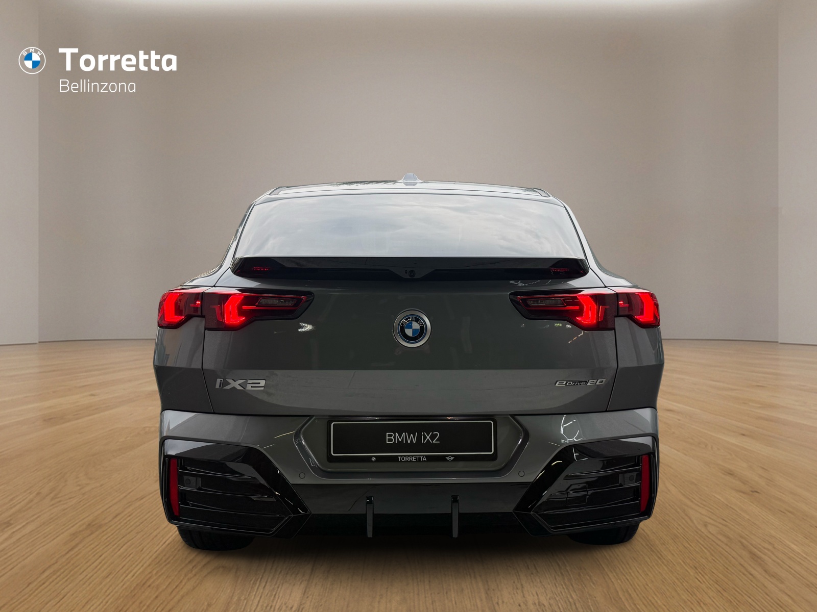 BMW iX2 eDrive 20 M Sport-image-3