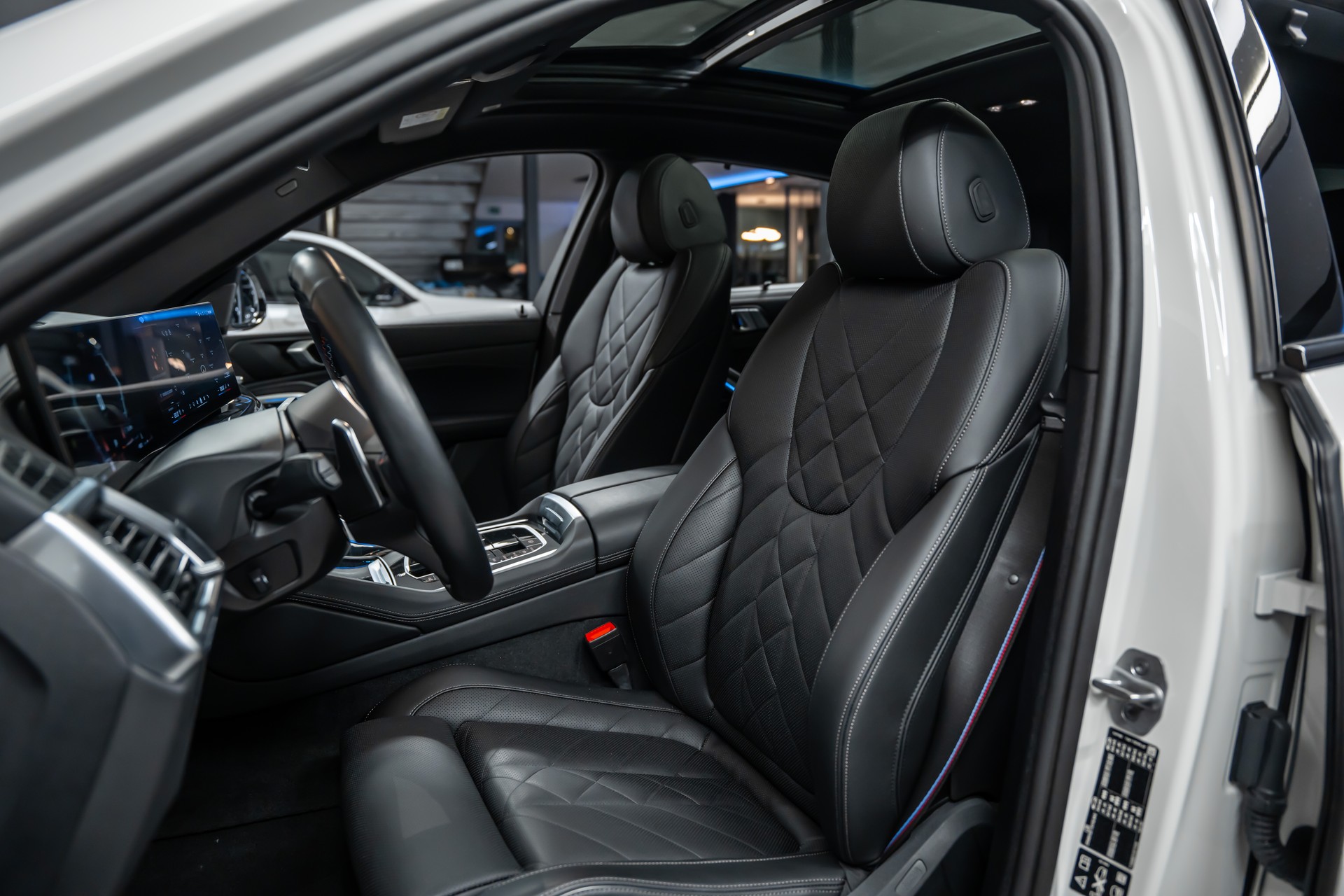 BMW X6 xDrive 48V M60i M Sport Pro Steptronic *Sky-Lounge*Fahrassistenz*Ambient Air*-image-14