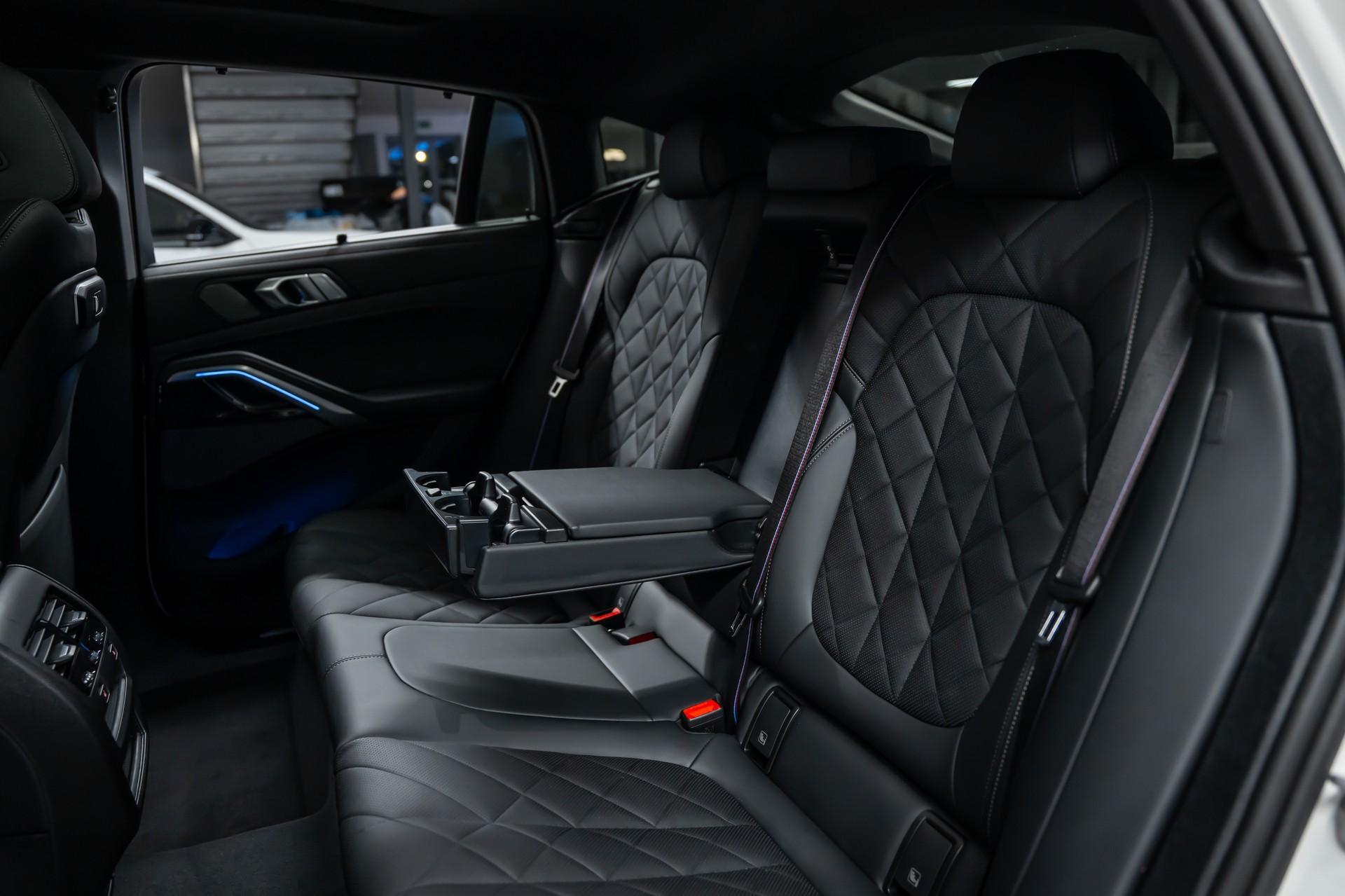 BMW X6 xDrive 48V M60i M Sport Pro Steptronic *Sky-Lounge*Fahrassistenz*Ambient Air*-image-16