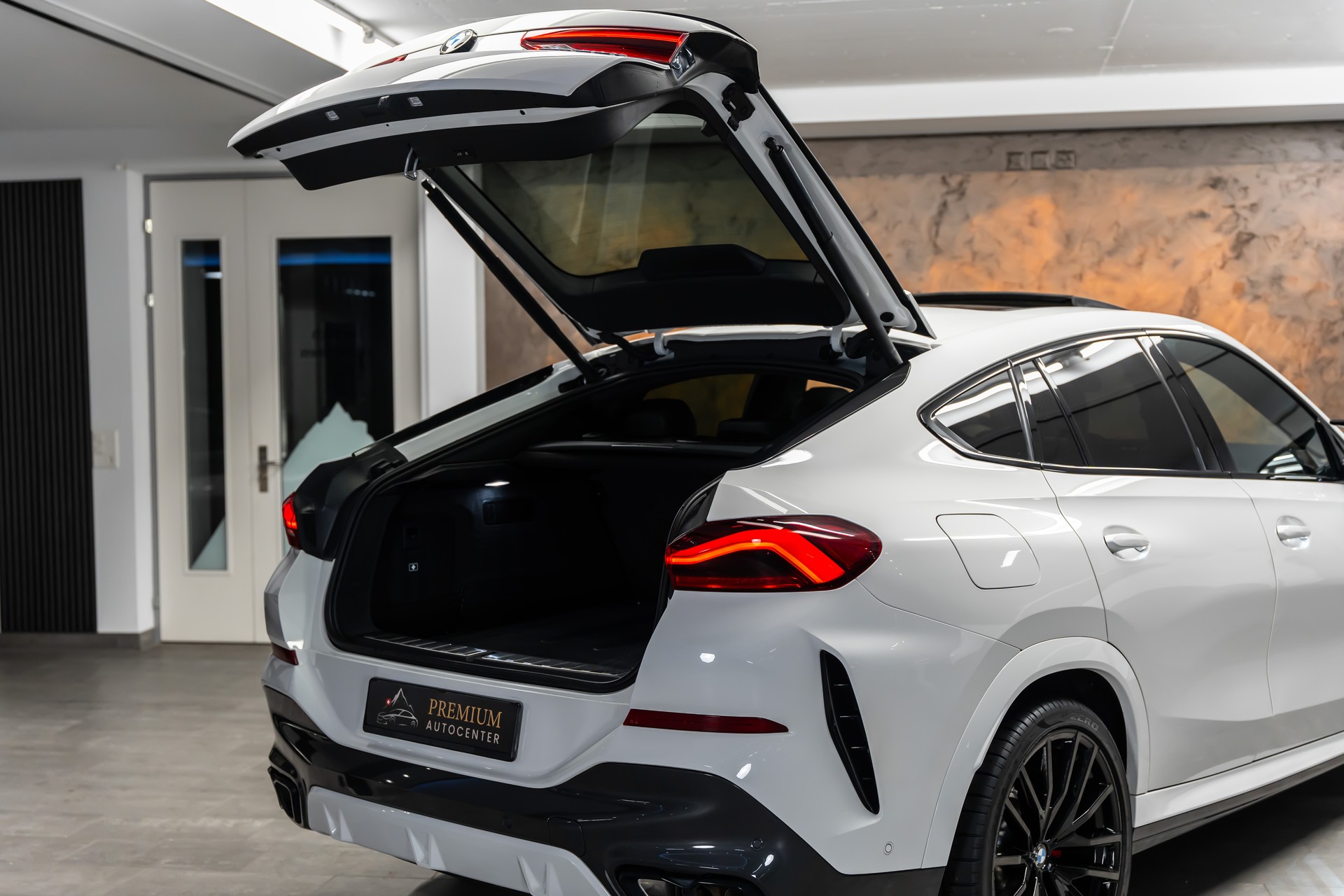BMW X6 xDrive 48V M60i M Sport Pro Steptronic *Sky-Lounge*Fahrassistenz*Ambient Air*-image-7