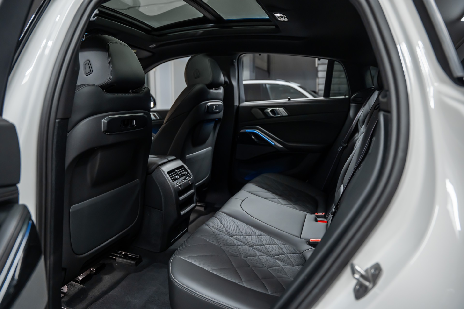 BMW X6 xDrive 48V M60i M Sport Pro Steptronic *Sky-Lounge*Fahrassistenz*Ambient Air*-image-15