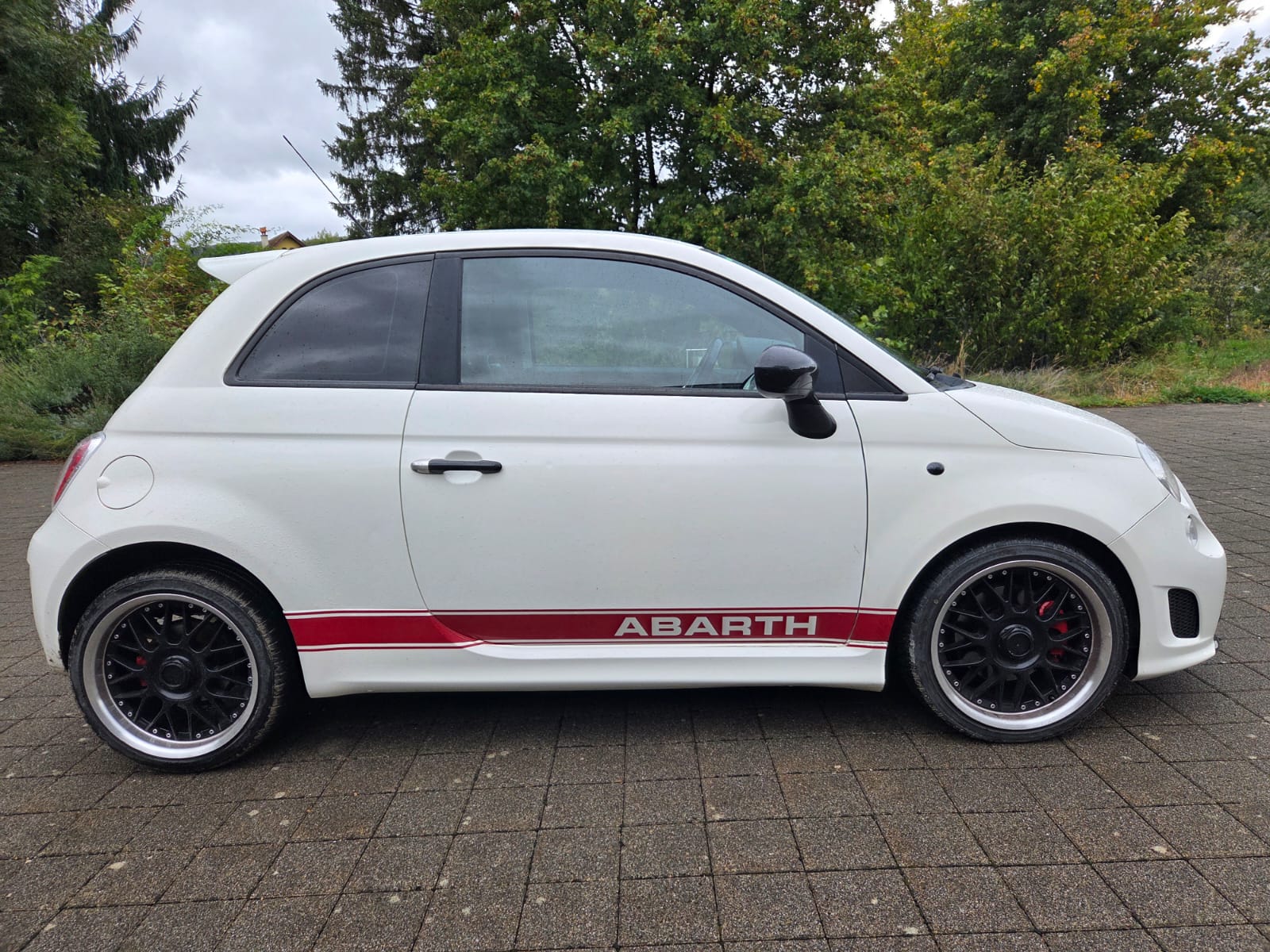 FIAT 500 1.4 16V Turbo Abarth-image-8
