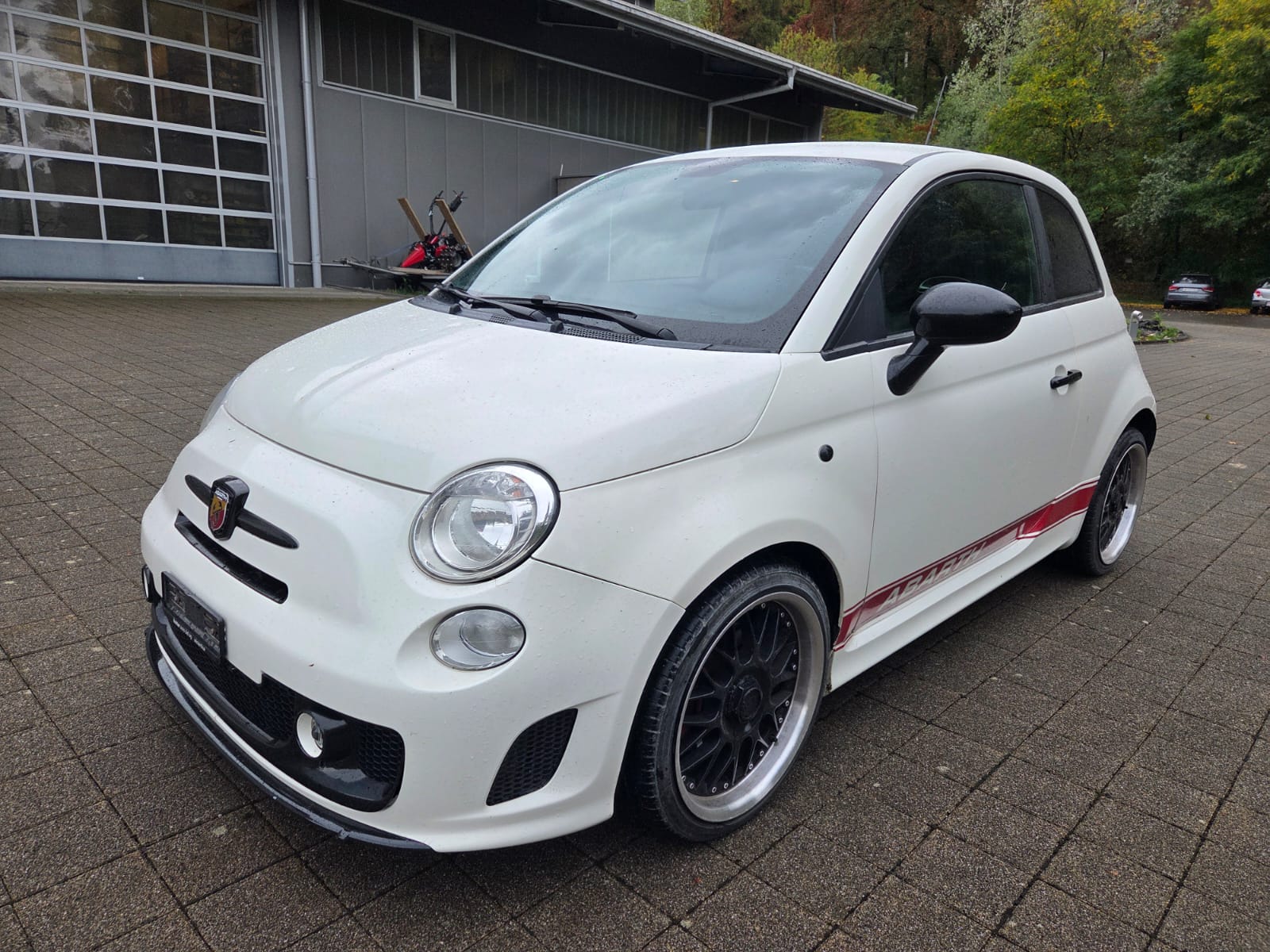 FIAT 500 1.4 16V Turbo Abarth-image-1