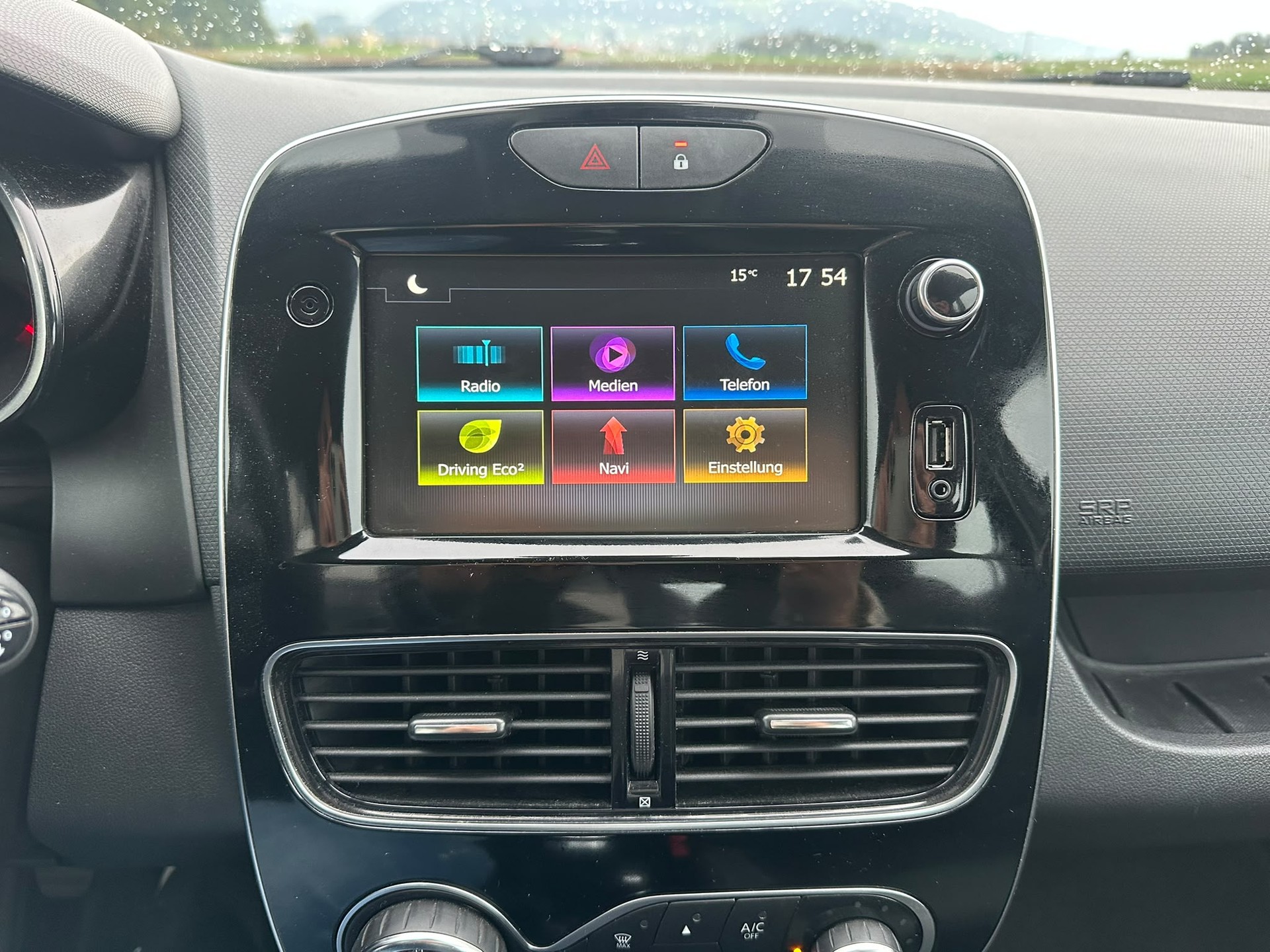 RENAULT Clio Grandtour 1.5 dCi Intens-image-16