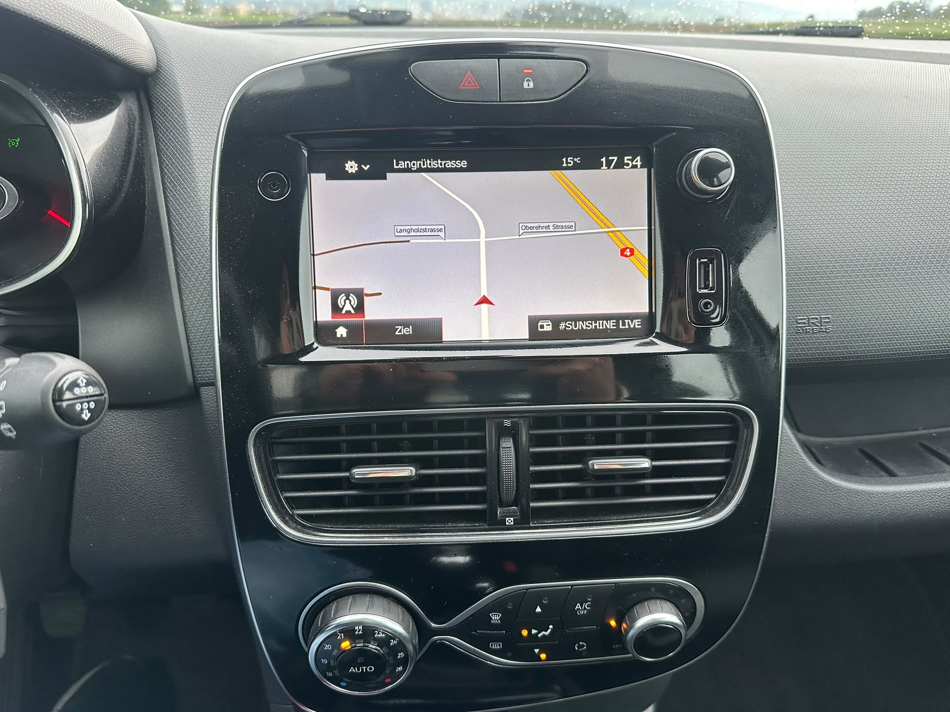 RENAULT Clio Grandtour 1.5 dCi Intens-image-15
