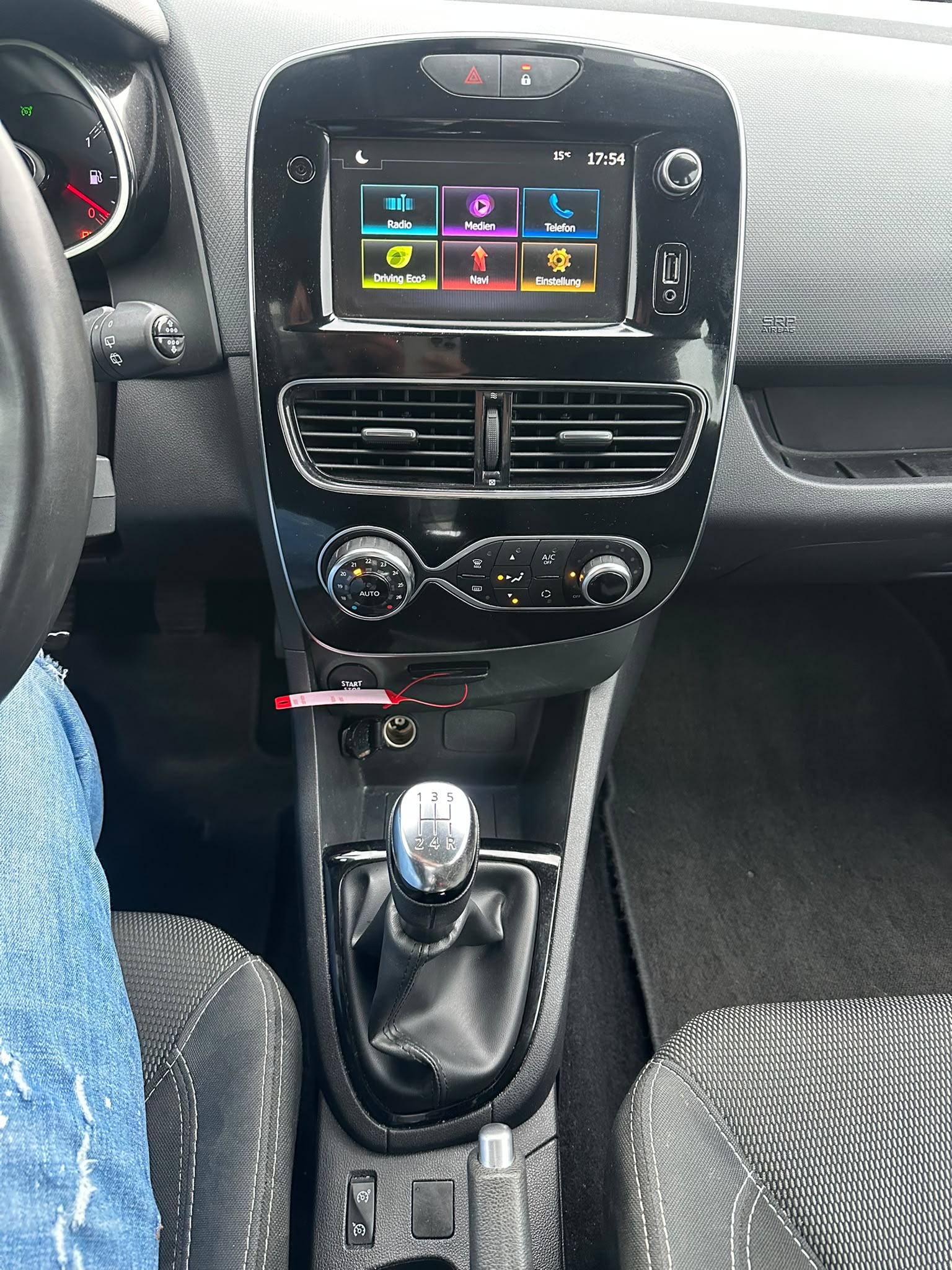 RENAULT Clio Grandtour 1.5 dCi Intens-image-17