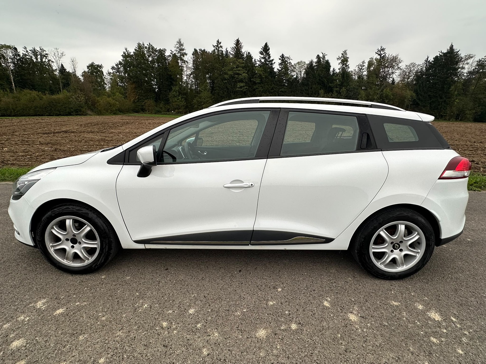 RENAULT Clio Grandtour 1.5 dCi Intens-image-8