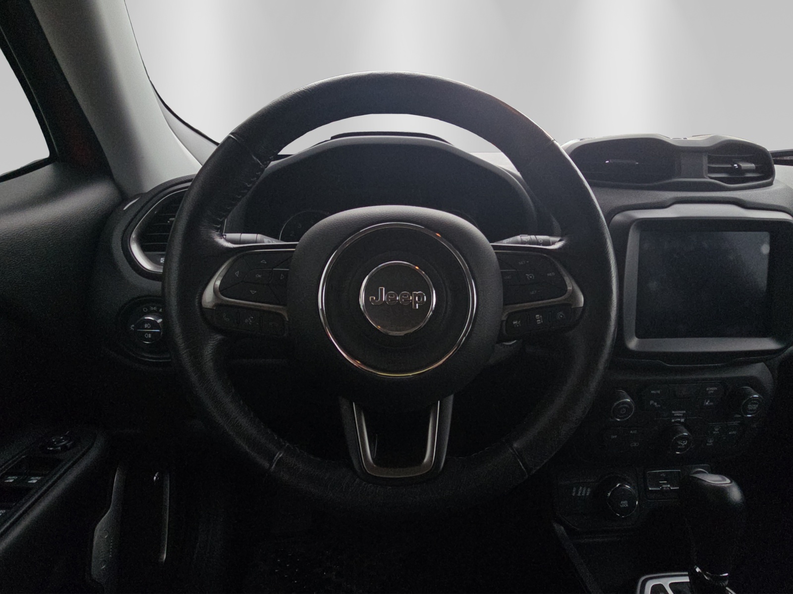 JEEP Renegade 1.3 Turbo Limited AWD-image-11