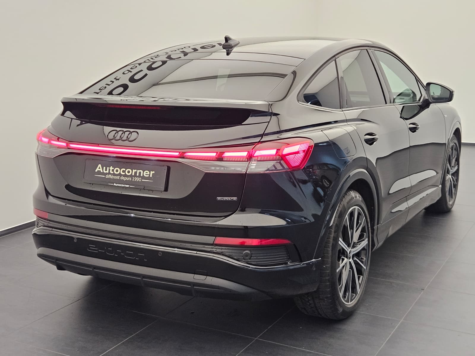 AUDI Q4 Sportback e-tron 50 quattro-image-6