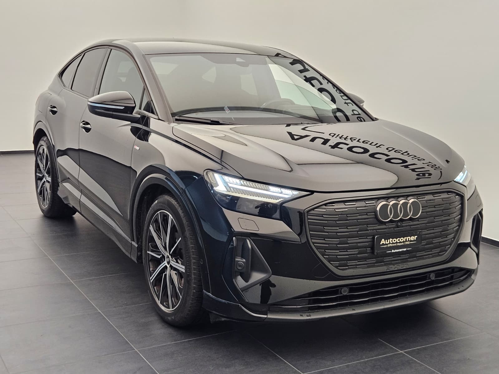 AUDI Q4 Sportback e-tron 50 quattro-image-4