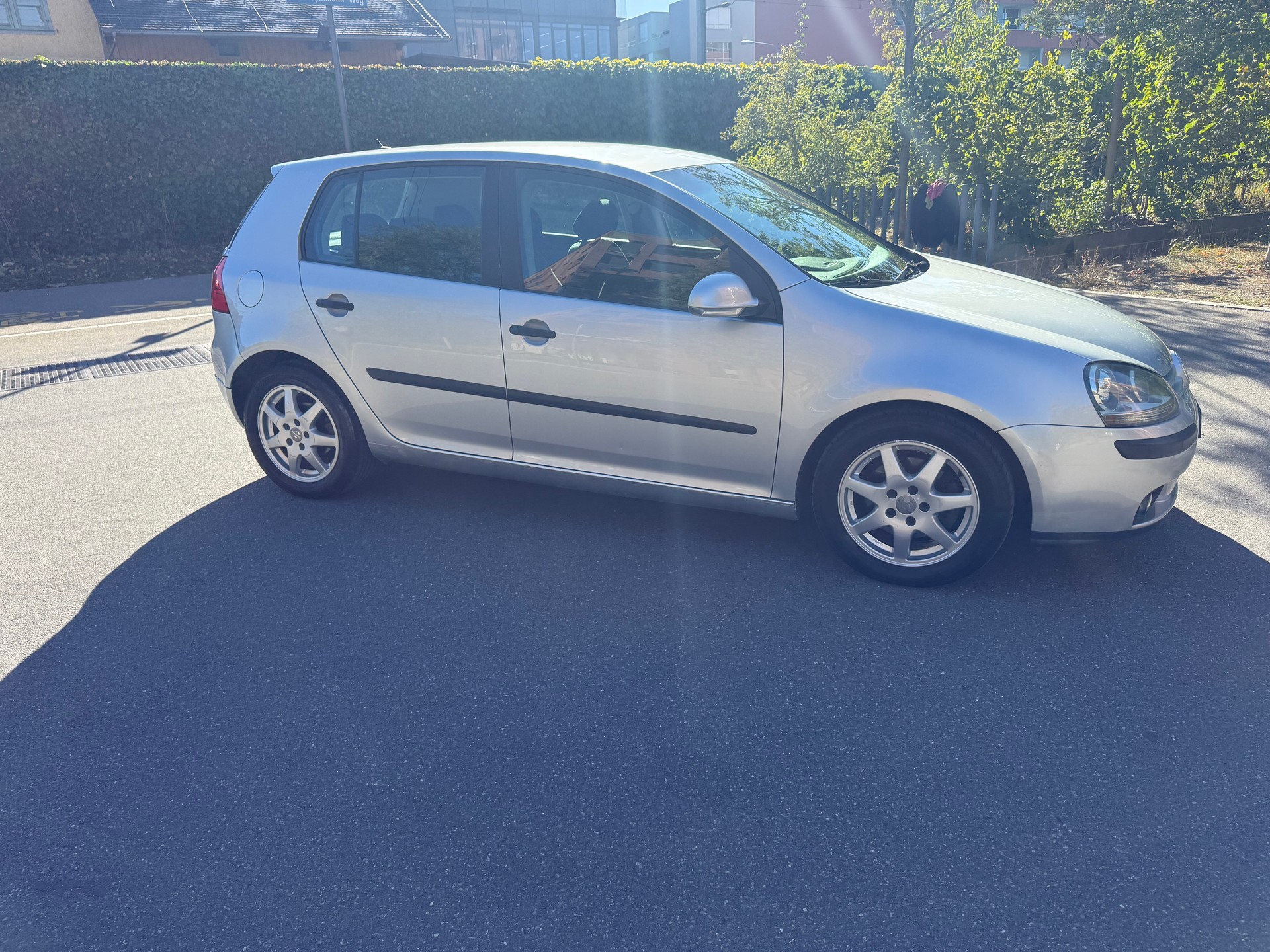 VW Golf 2.0 FSI Comfortline-image-5