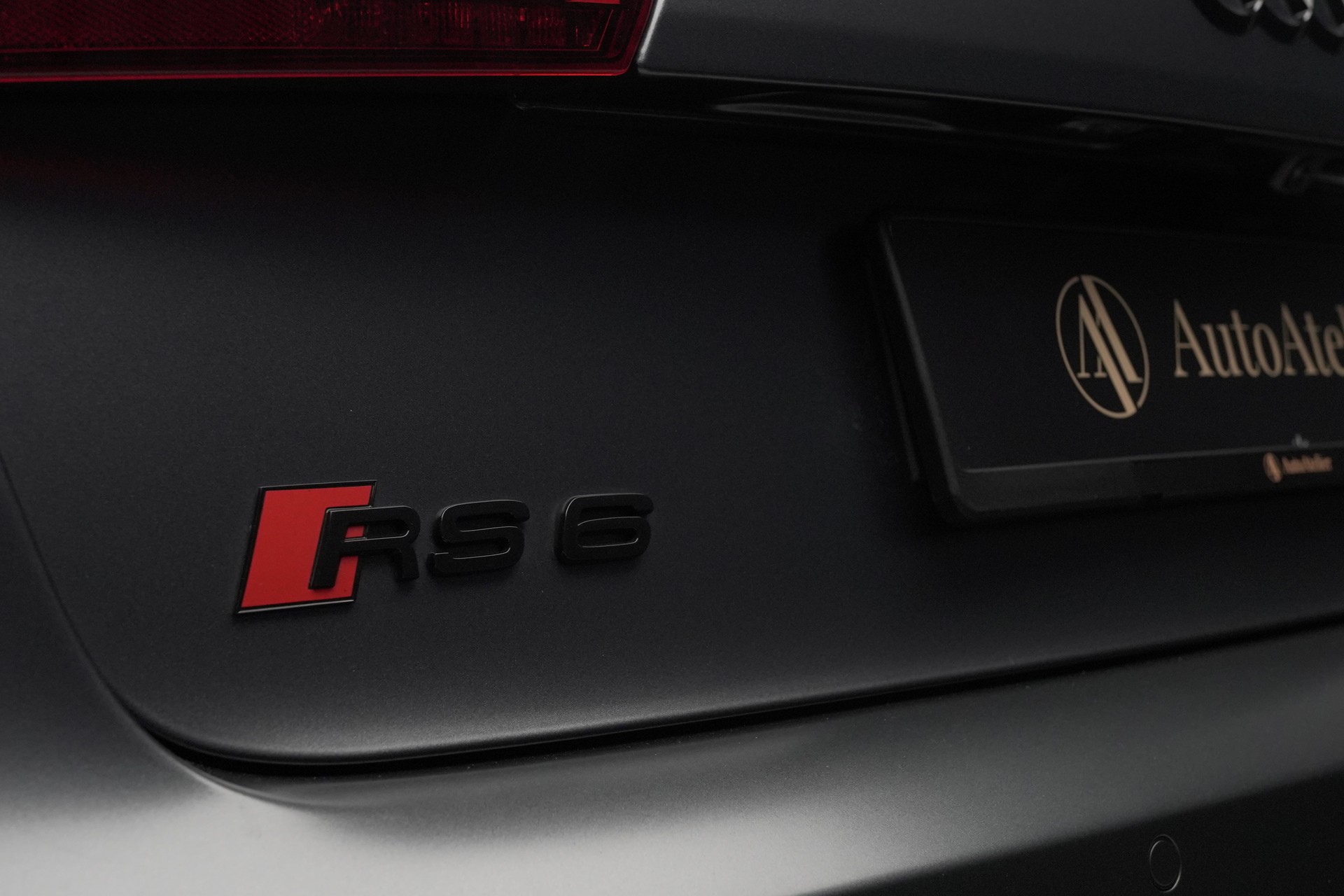 AUDI RS6 Avant 4.0 TFSI V8 performance quattro-image-13