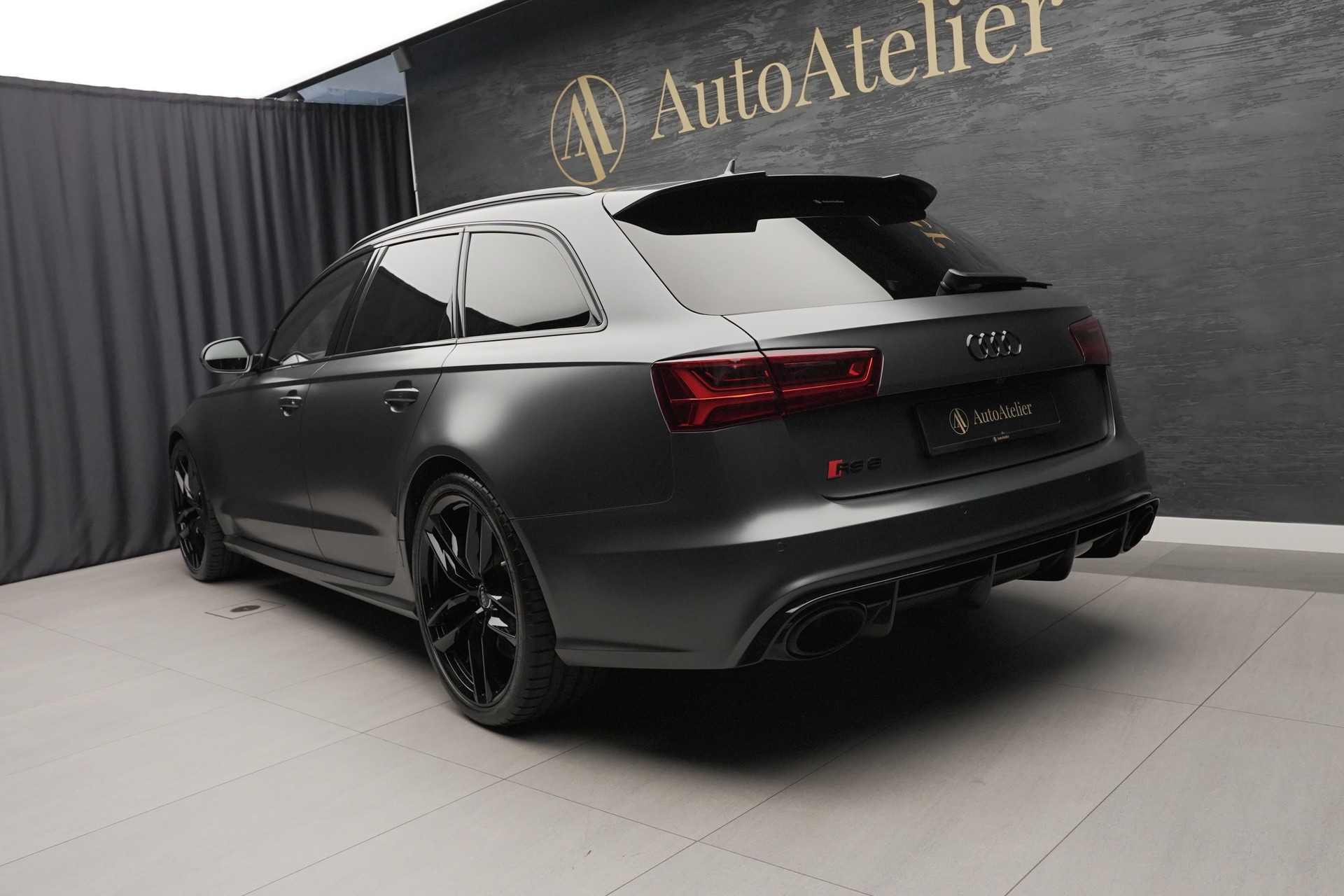 AUDI RS6 Avant 4.0 TFSI V8 performance quattro-image-8