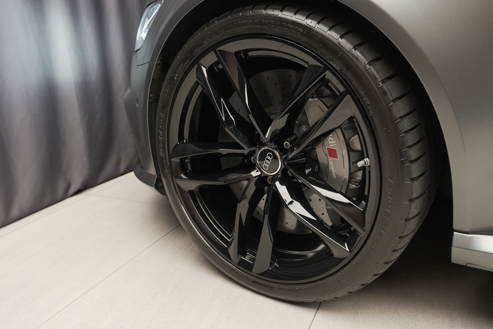 AUDI RS6 Avant 4.0 TFSI V8 performance quattro-image-23
