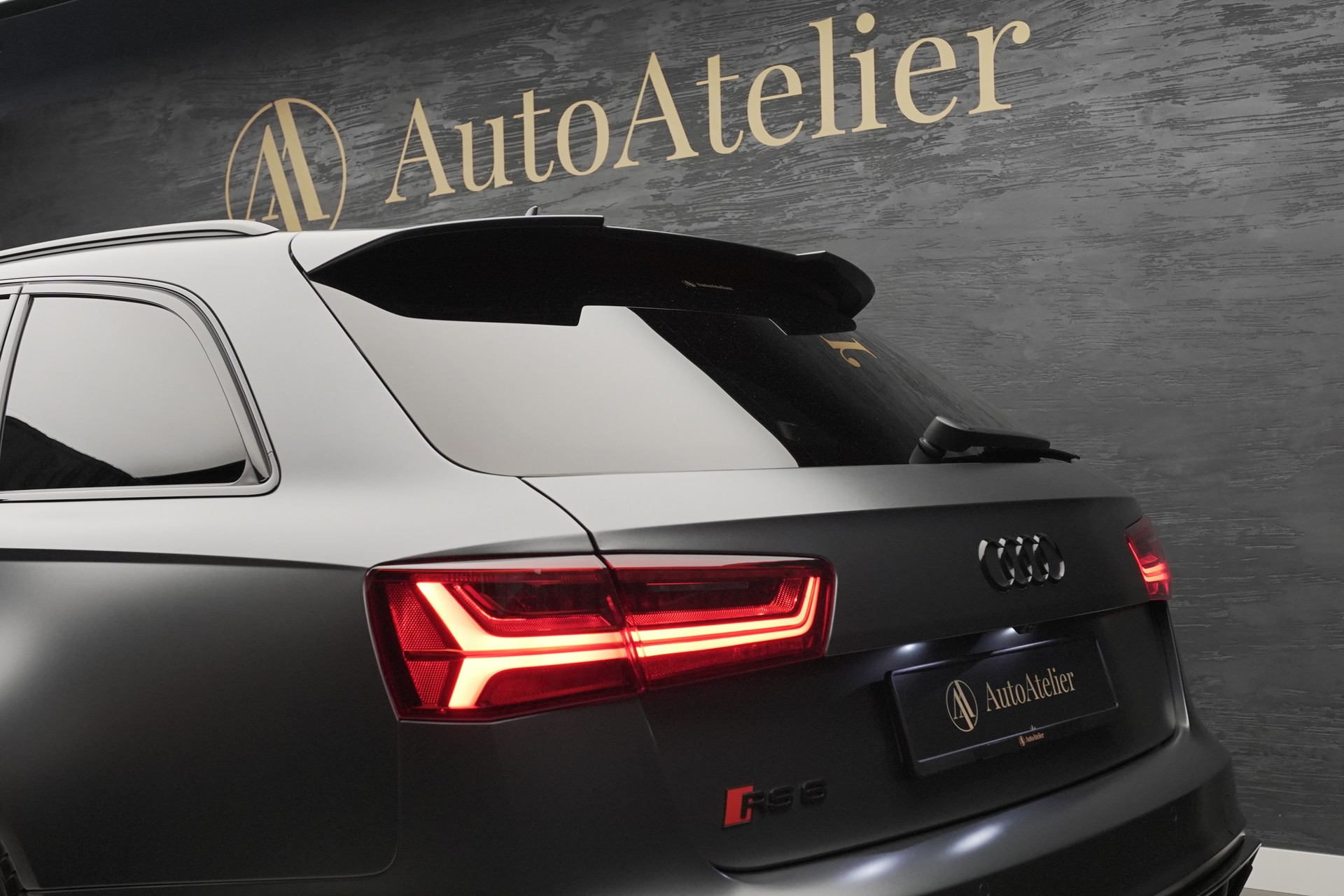 AUDI RS6 Avant 4.0 TFSI V8 performance quattro-image-12