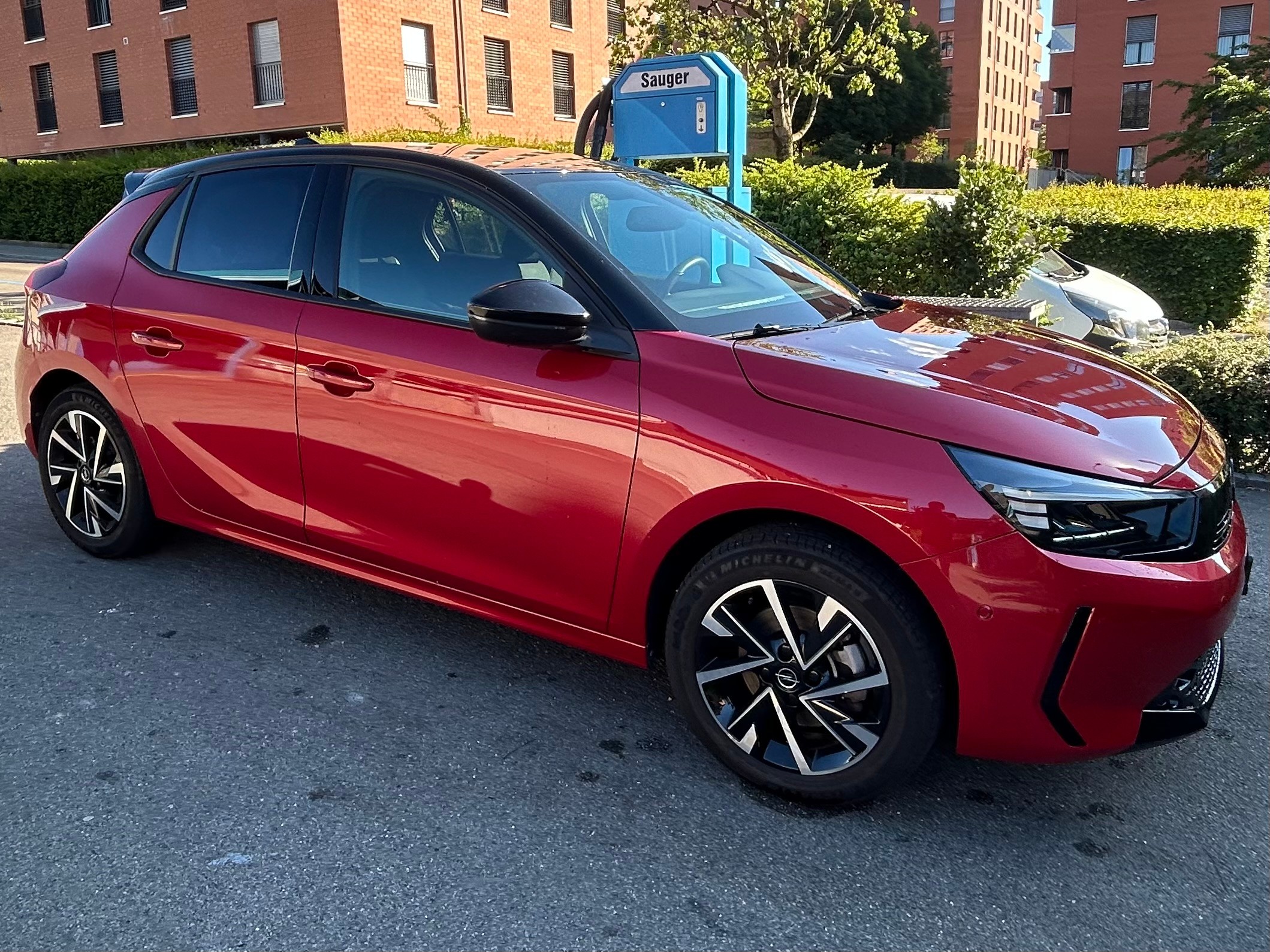 Car photo
